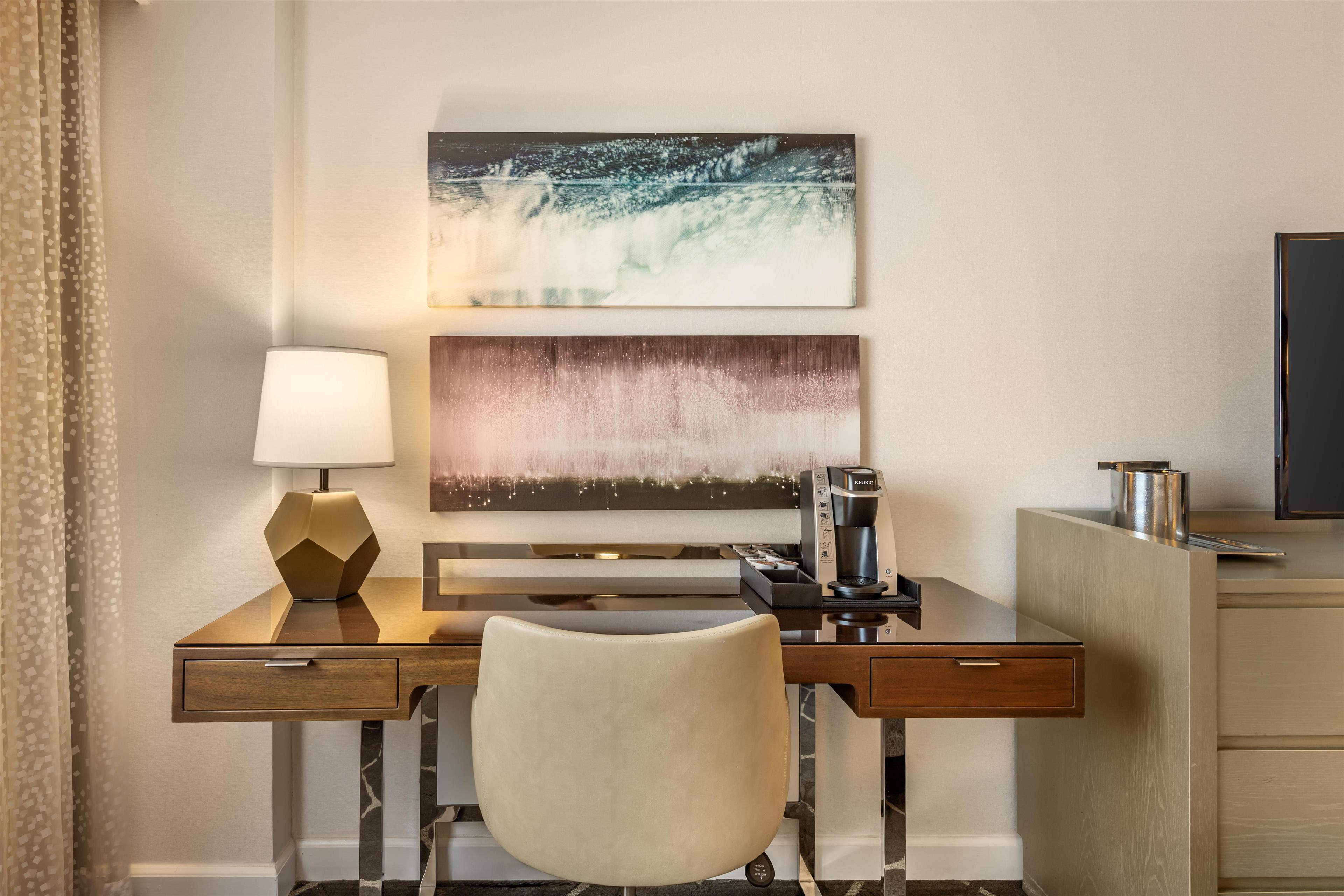 Double Deluxe King Bed