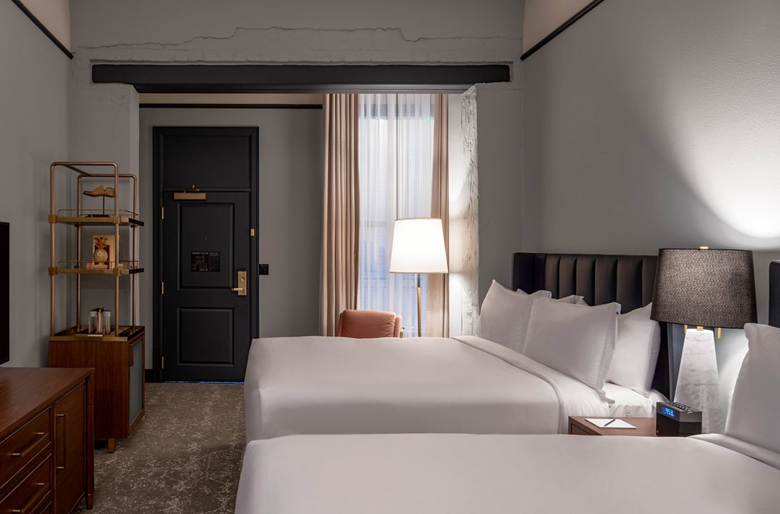 Suite Queen Size Bed