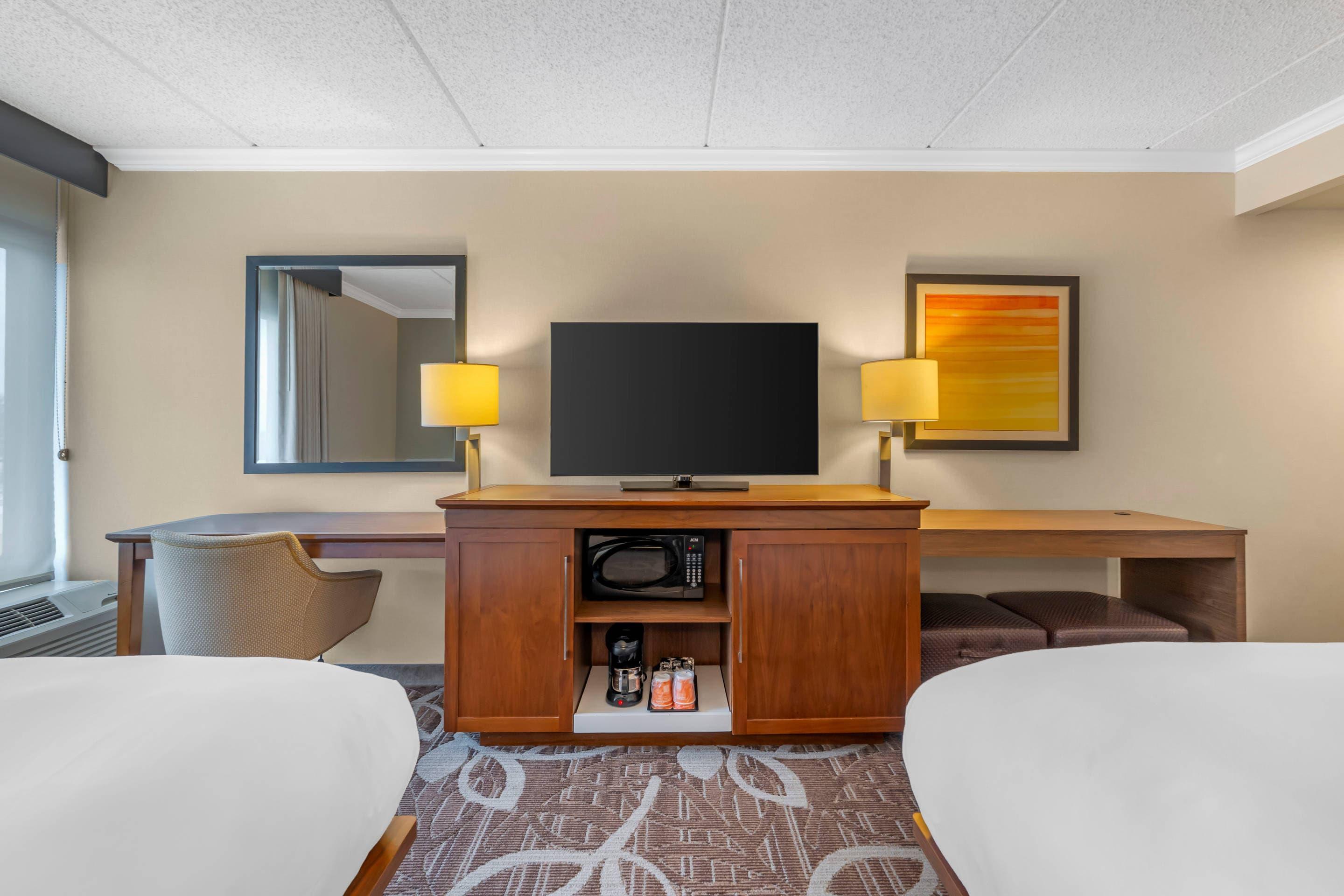 Double Two Queen Beds Non Smoking