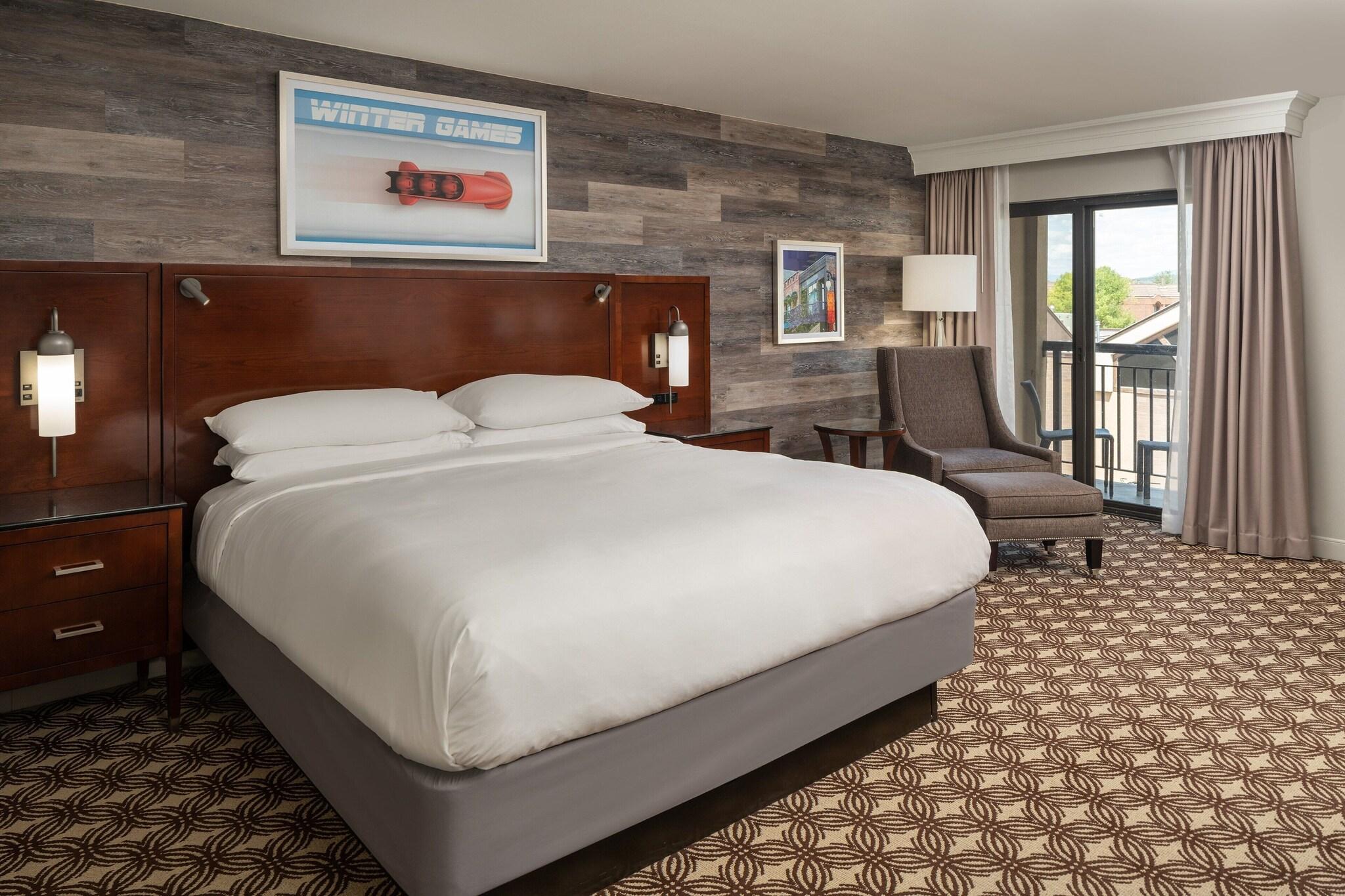 Double Club King Bed