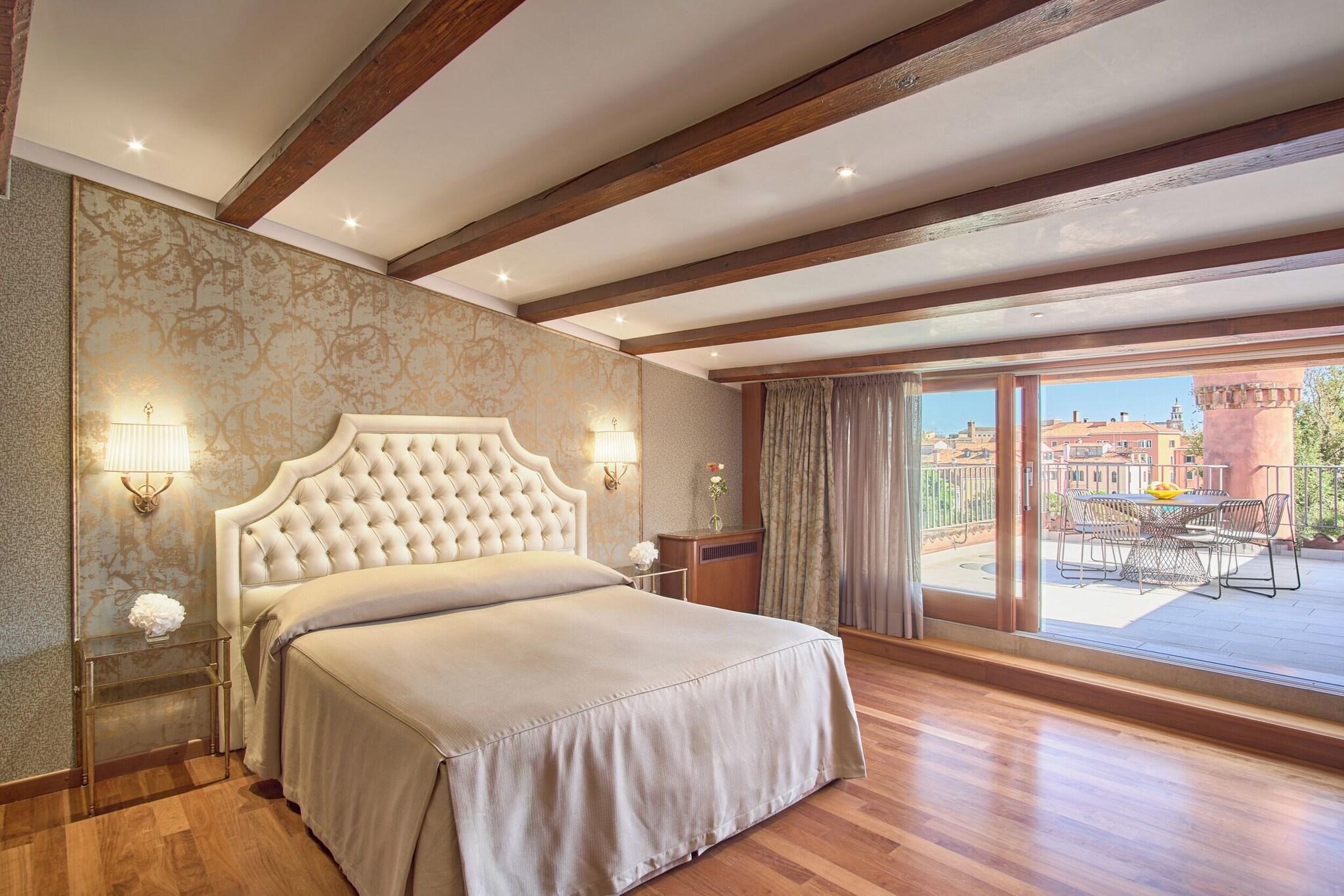 Junior Suite Economy