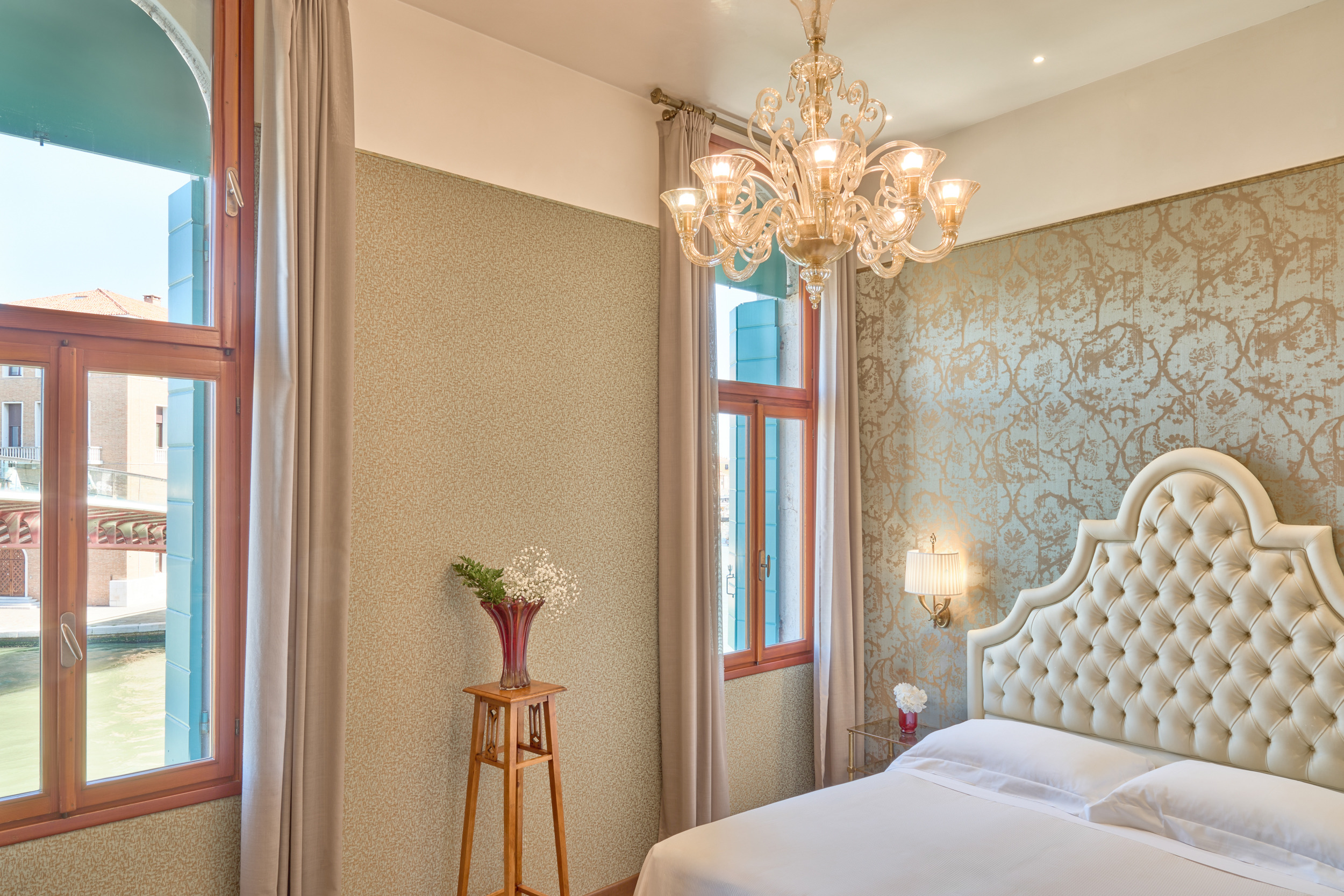 Twin Deluxe Canal View