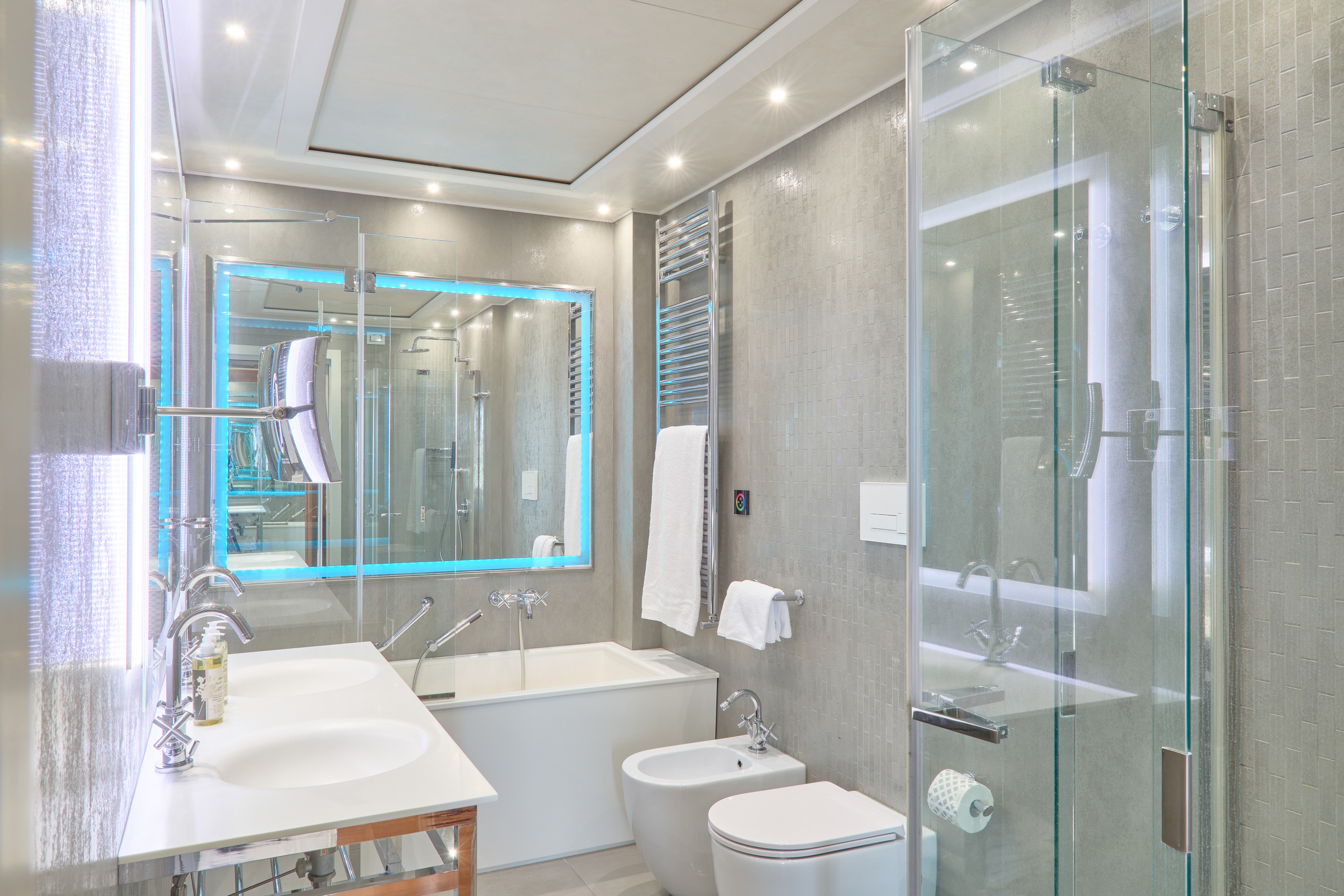 Double Deluxe Canal View