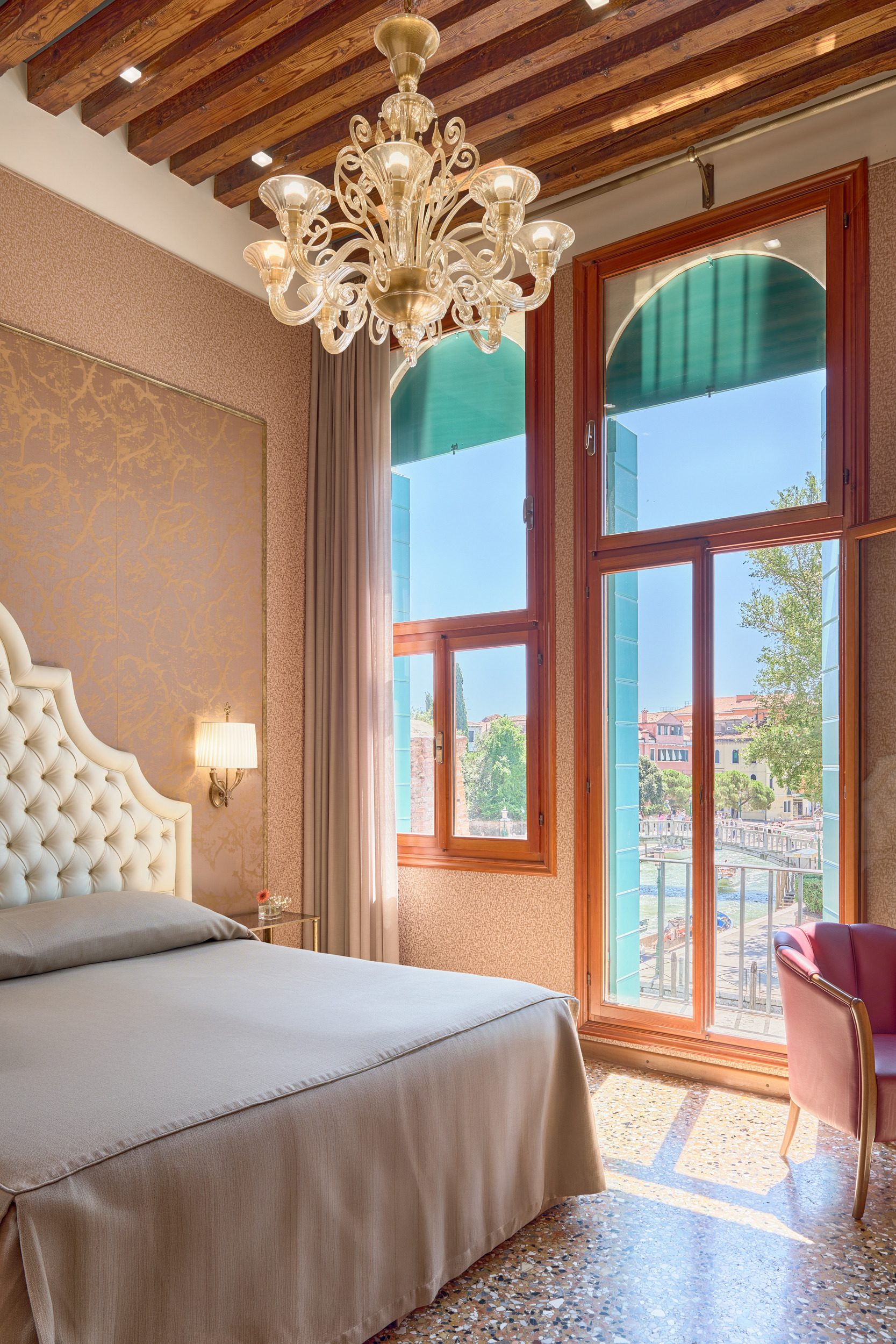 Double or Twin Deluxe