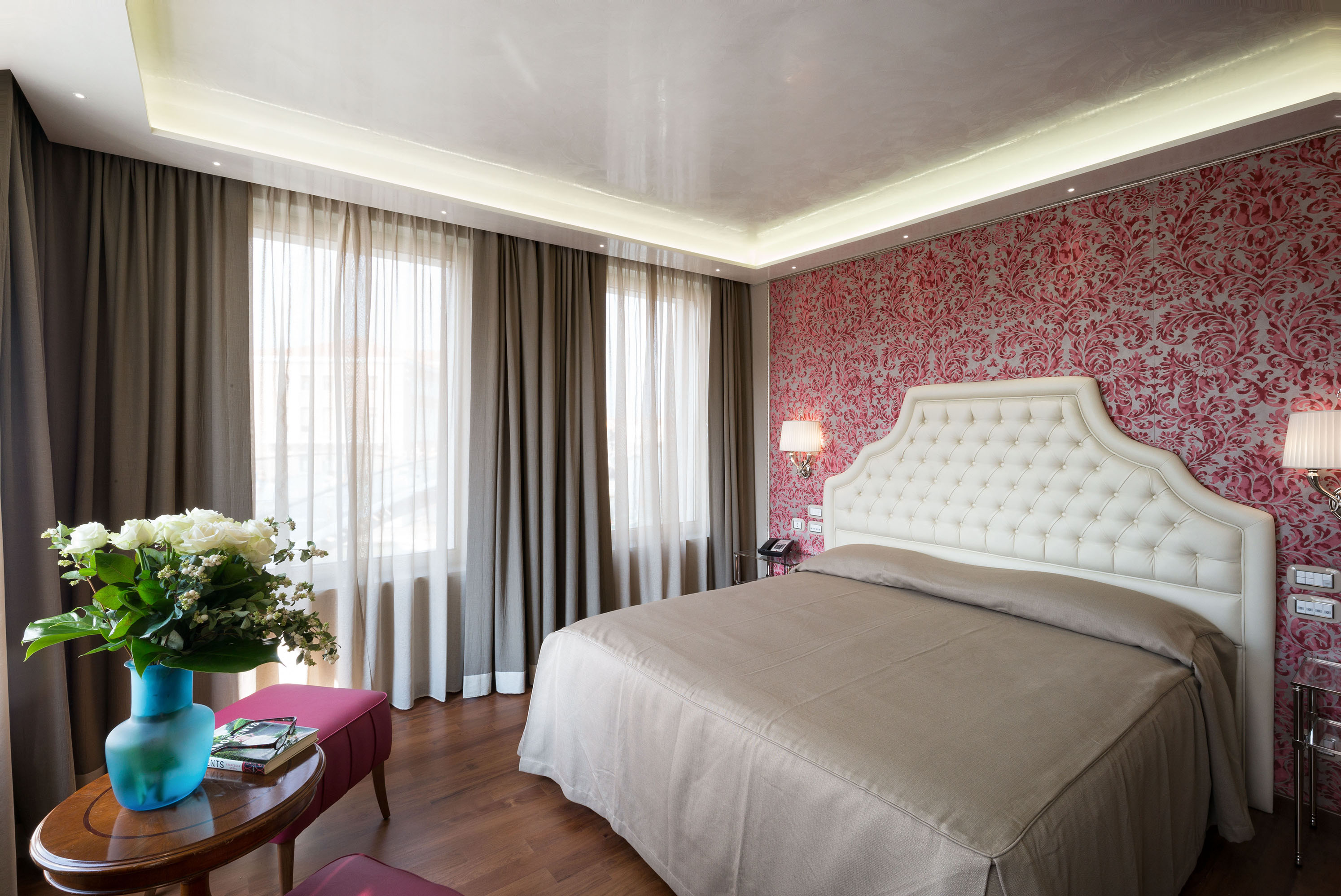 Twin Deluxe Canal View