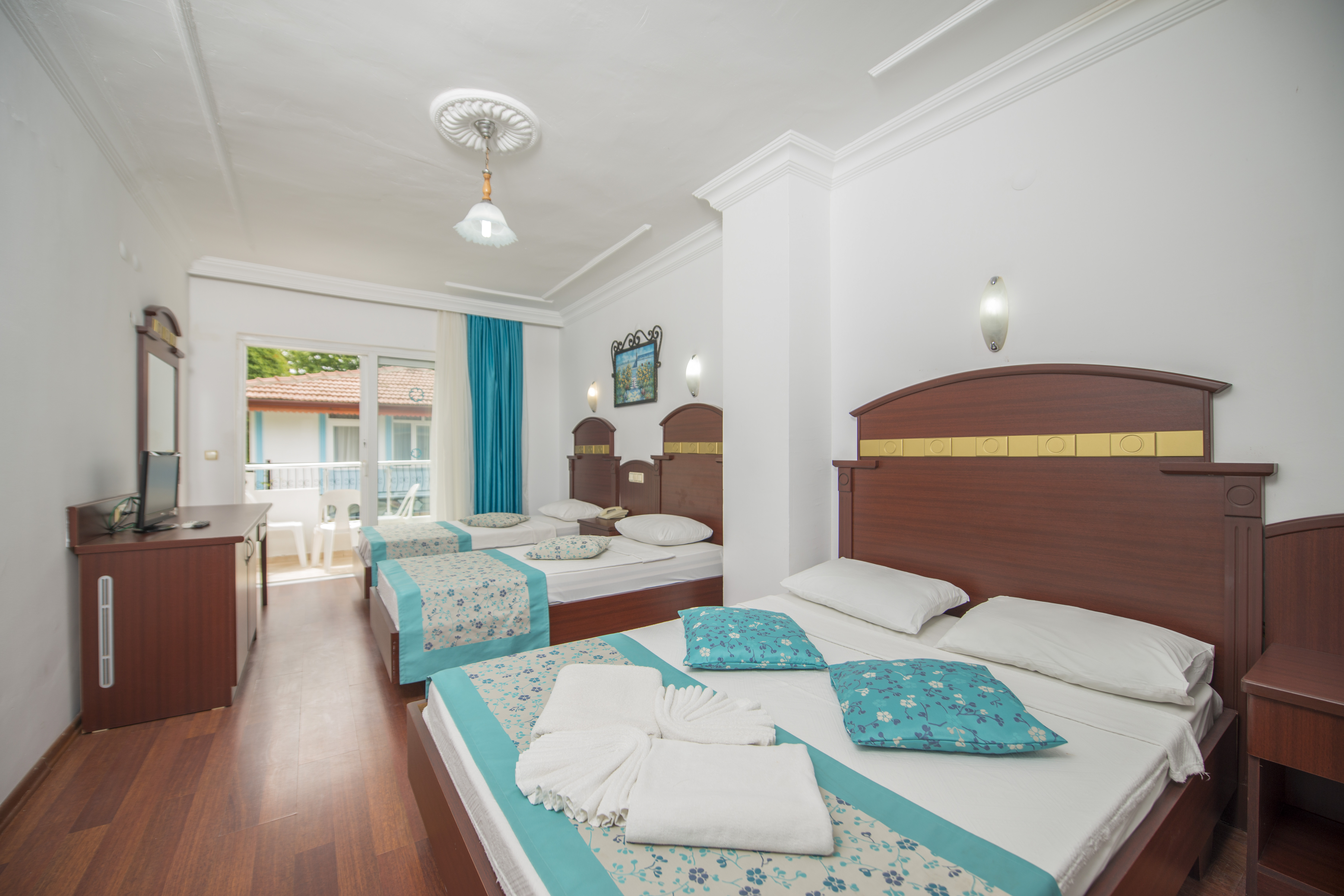 Family Room Connecting Room