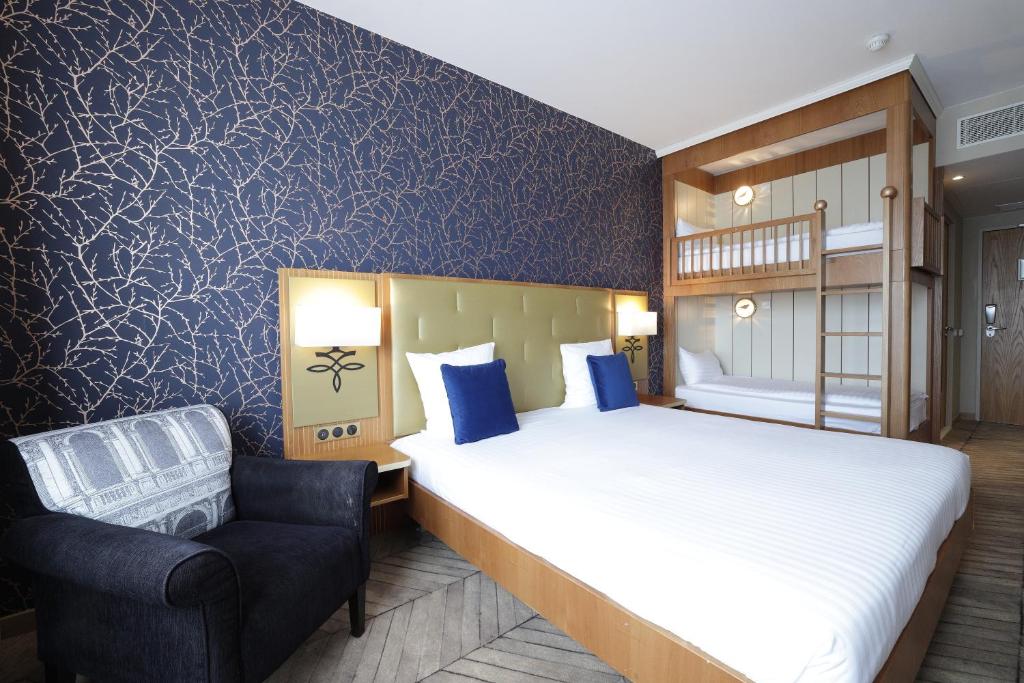 Family Room Standard