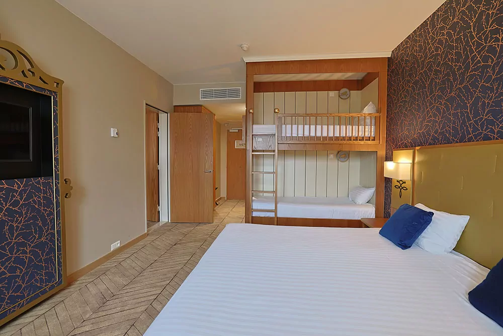 Family Room Connecting Room