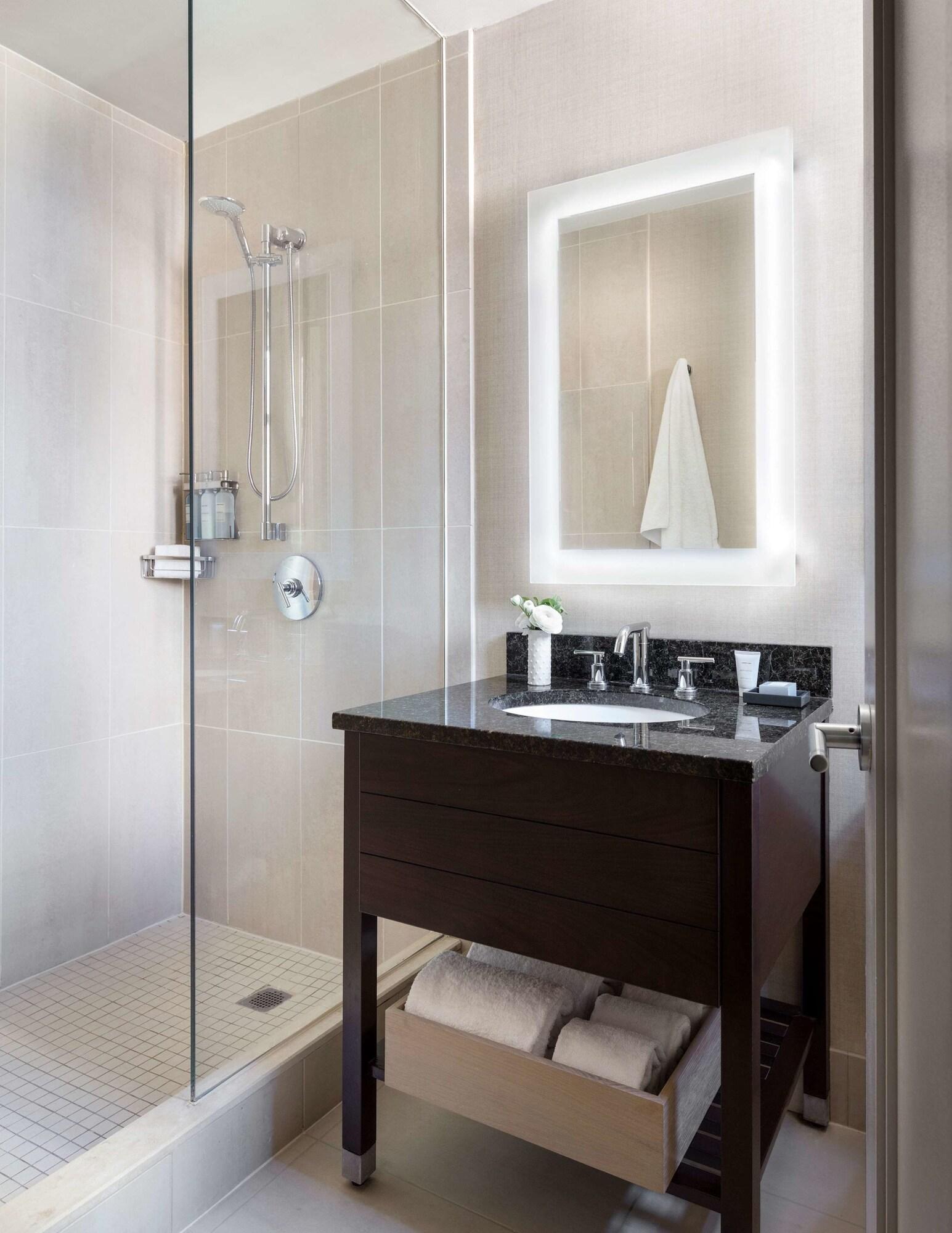 Apartment Two Queen Beds