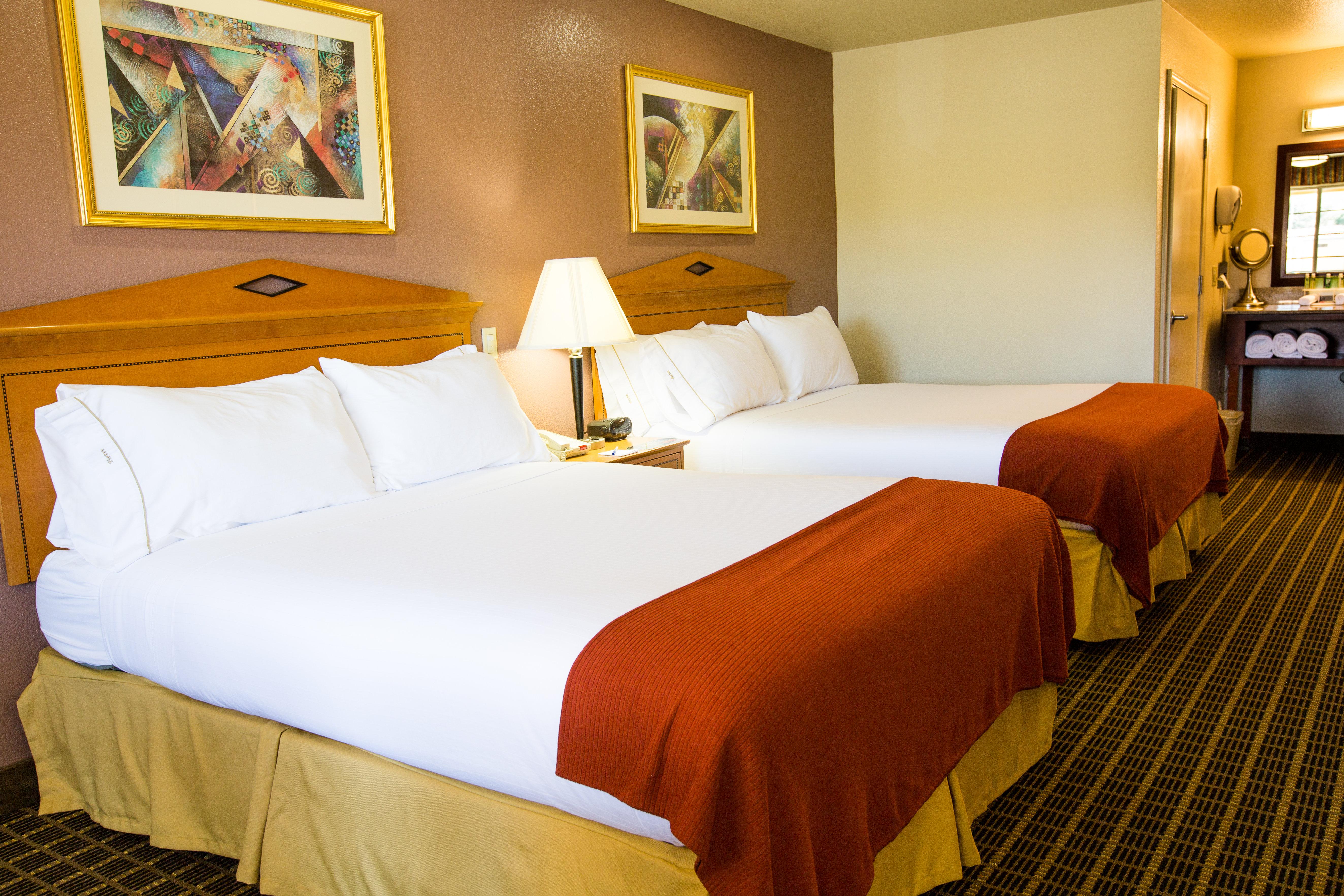 Double Two Queen Beds