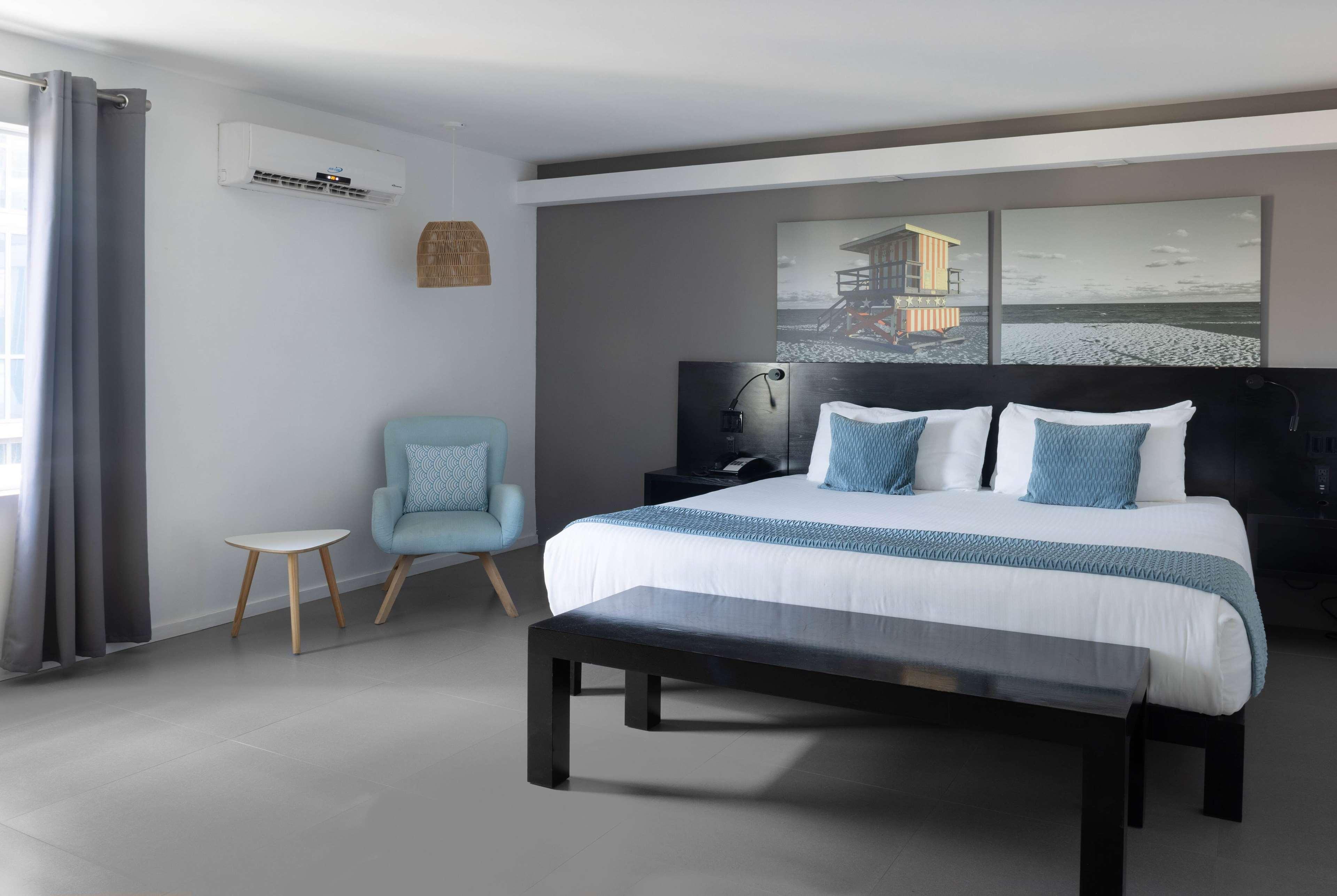 Room Deluxe King Bed