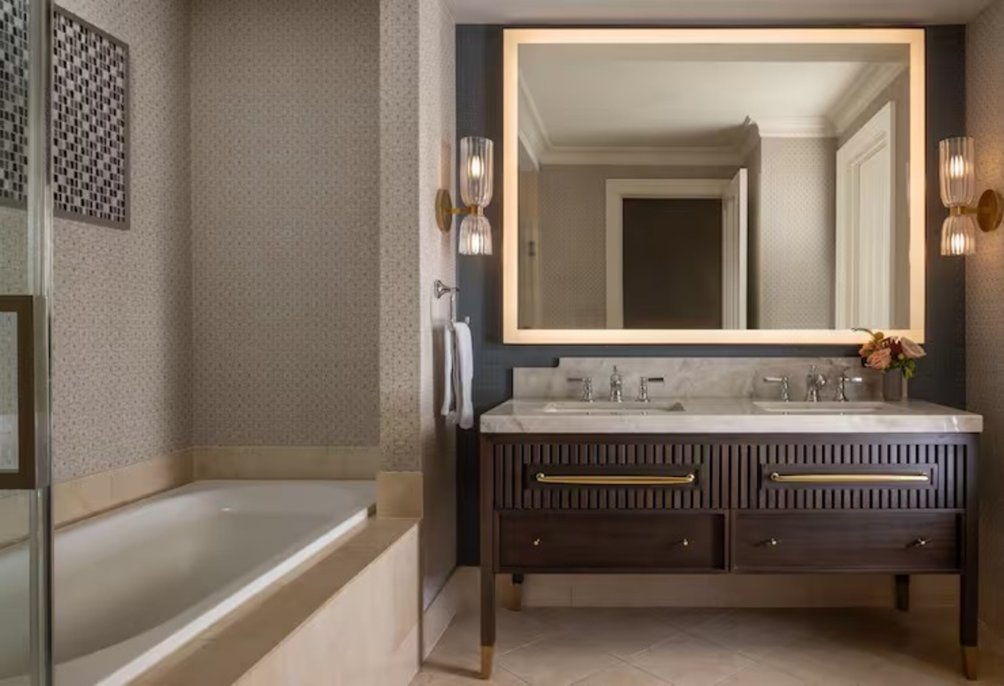 Villa Accessible-two Queen Beds