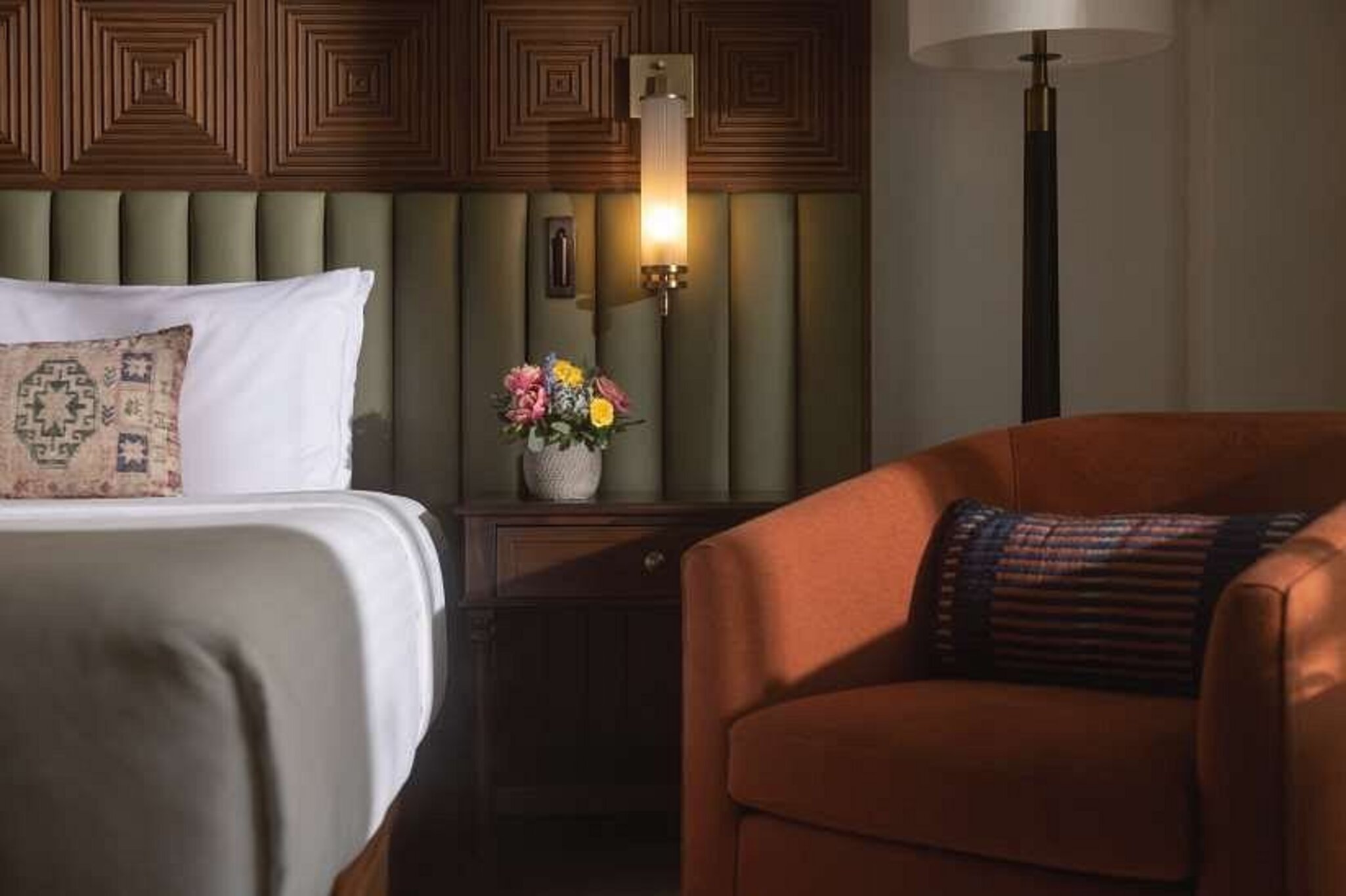 Studio King Size Bed