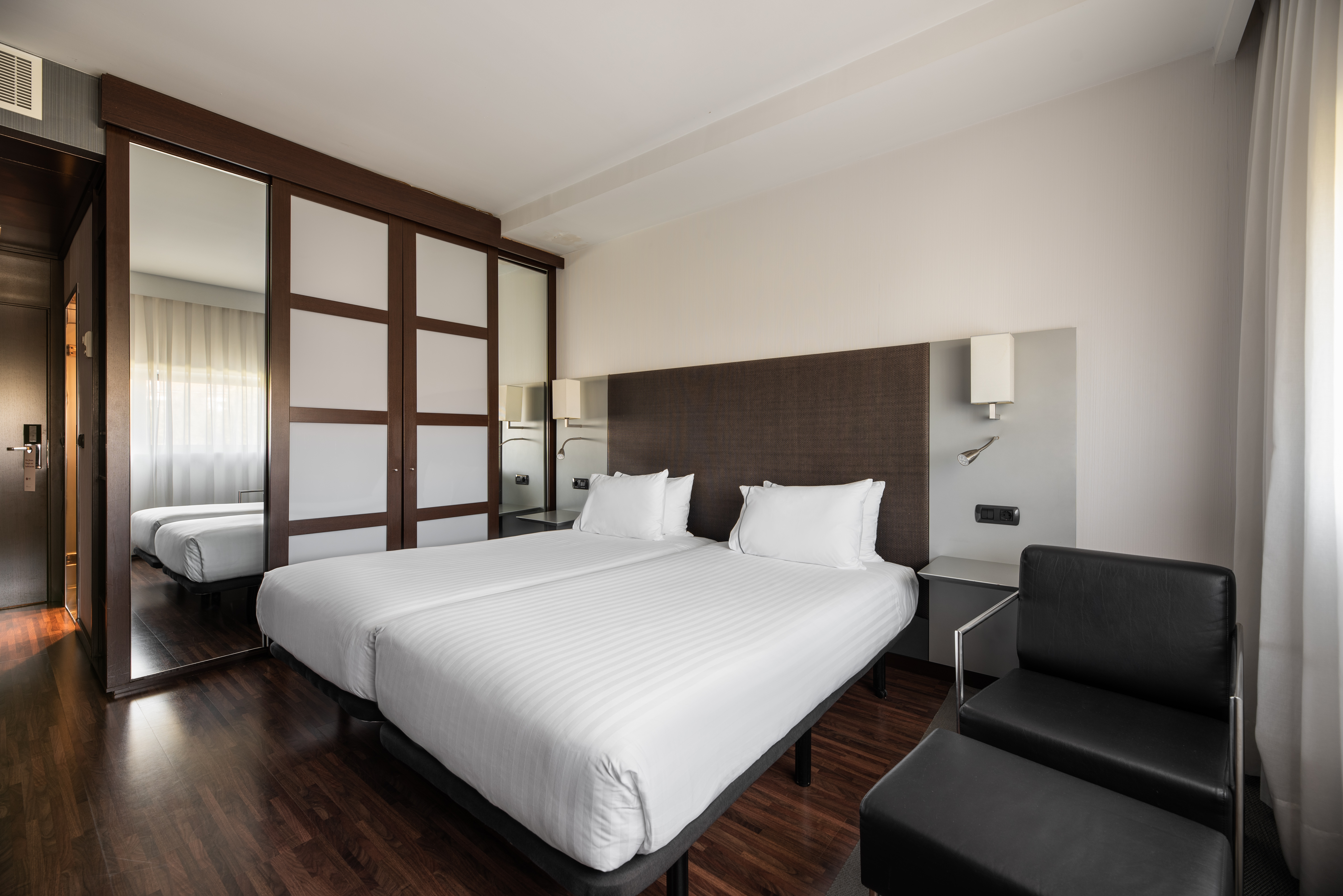 Double or Twin Standard