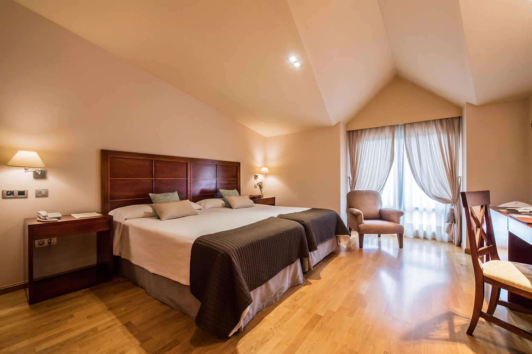 Double or Twin Standard