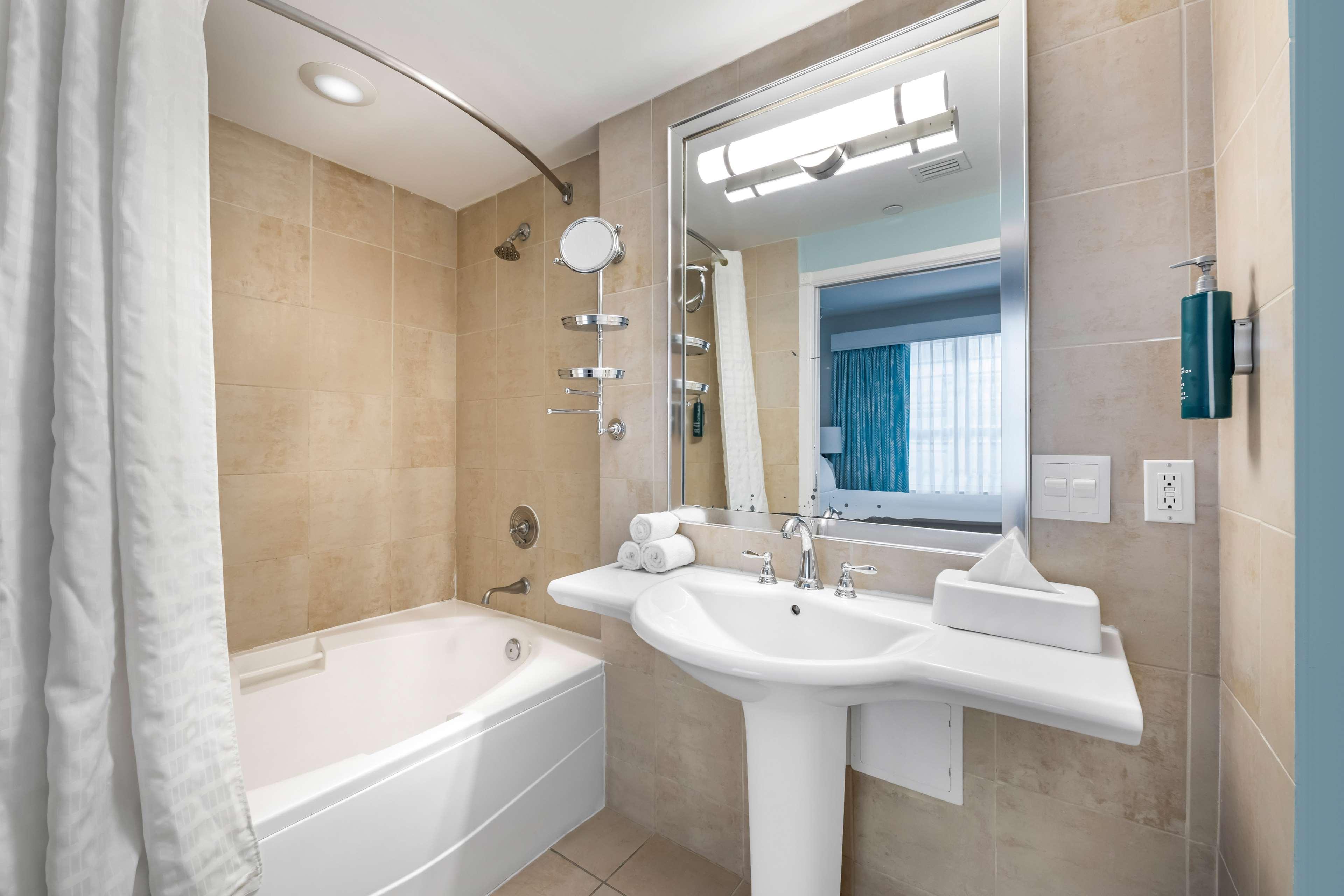 Room Partial Ocean View