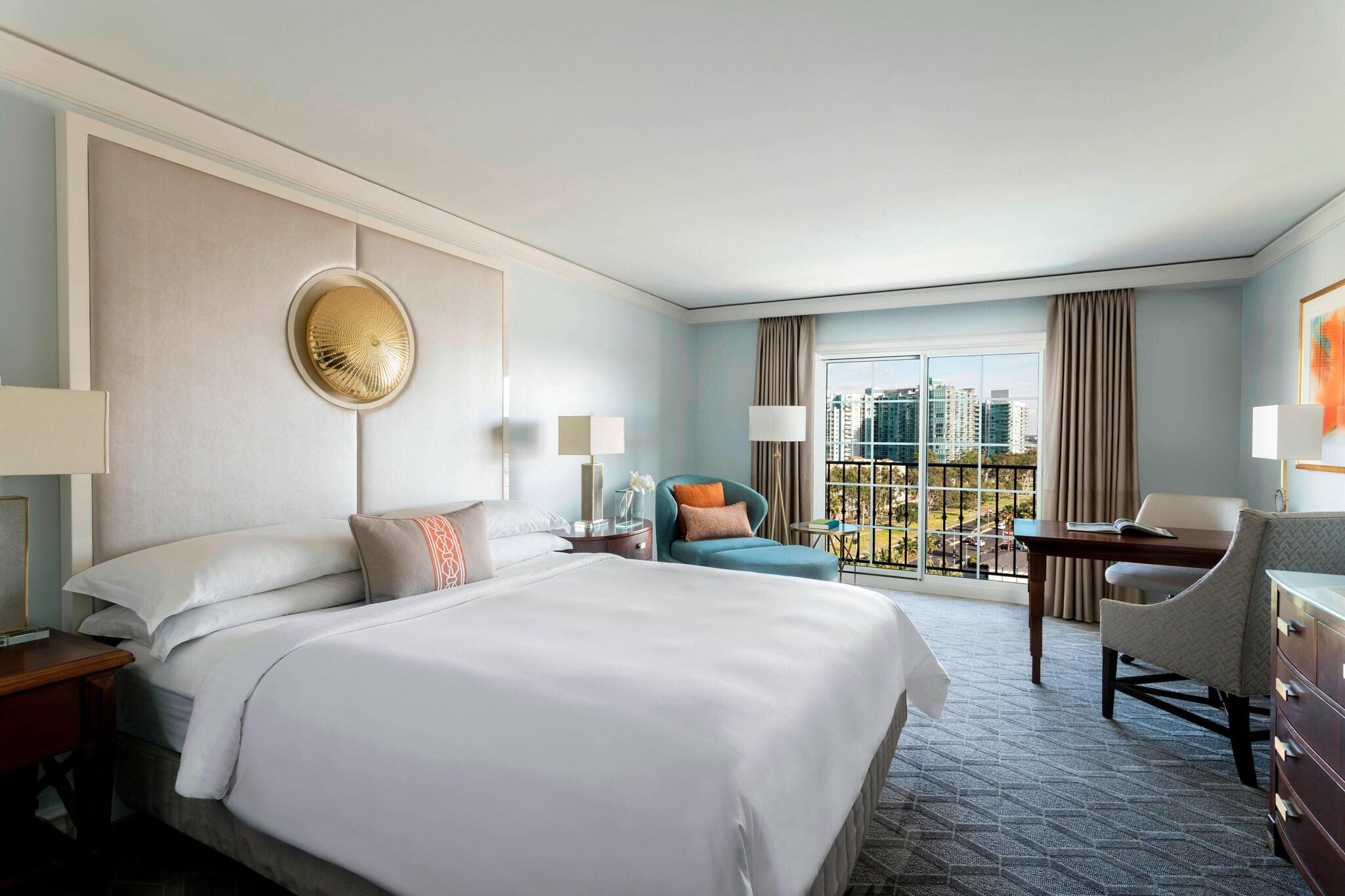 Double Club King Bed