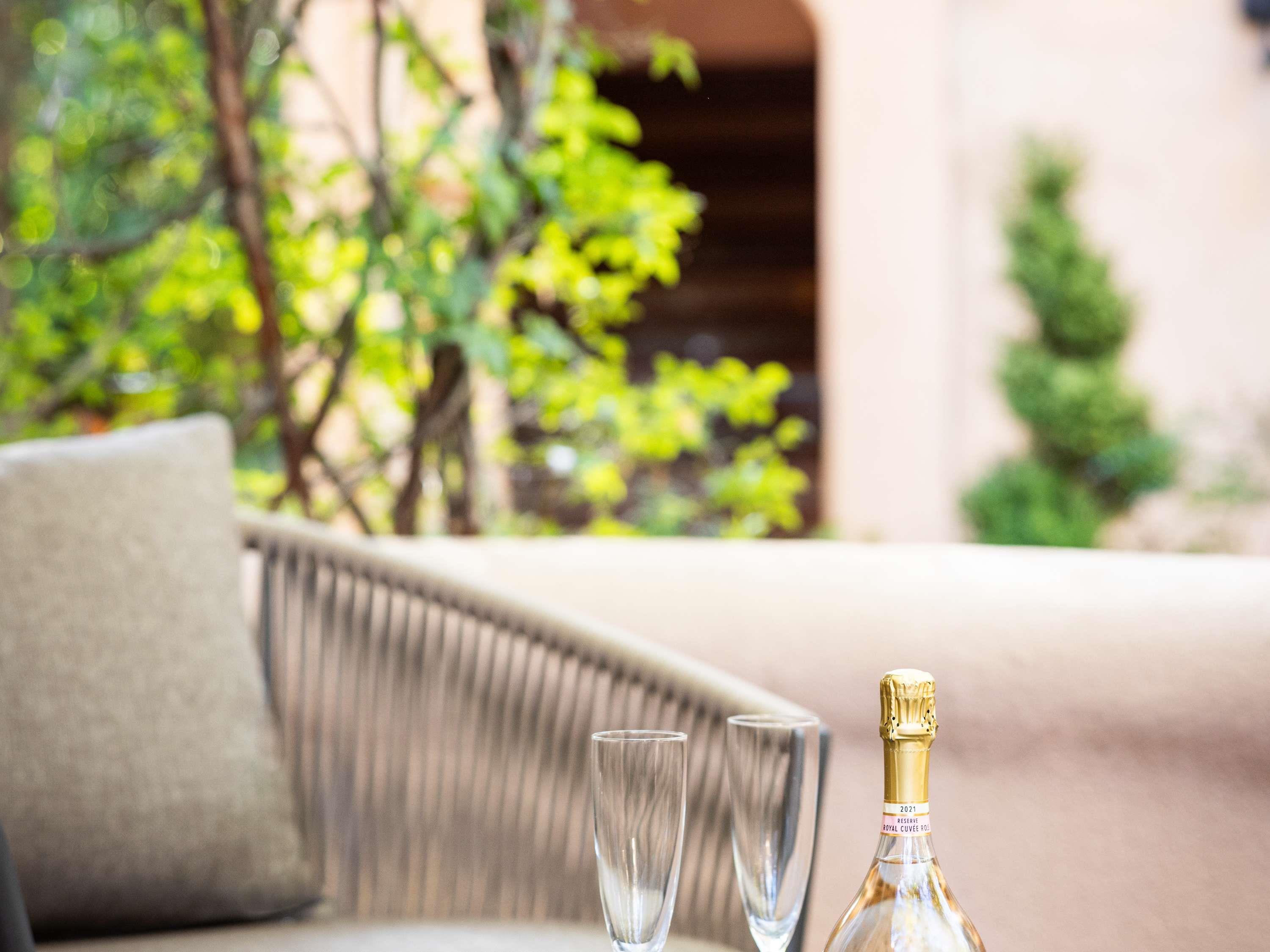 Suite King Bed One Bedroom 