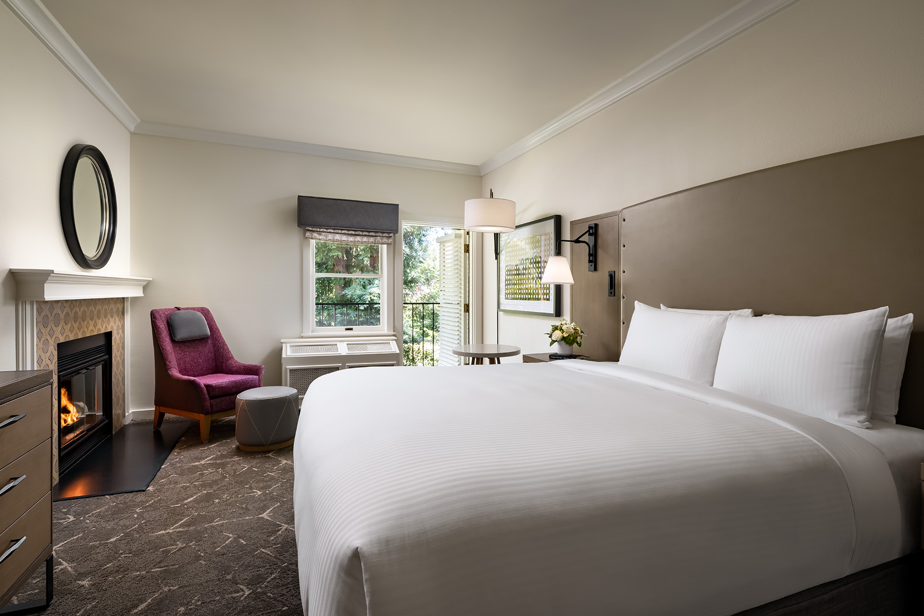 Double Deluxe King Bed