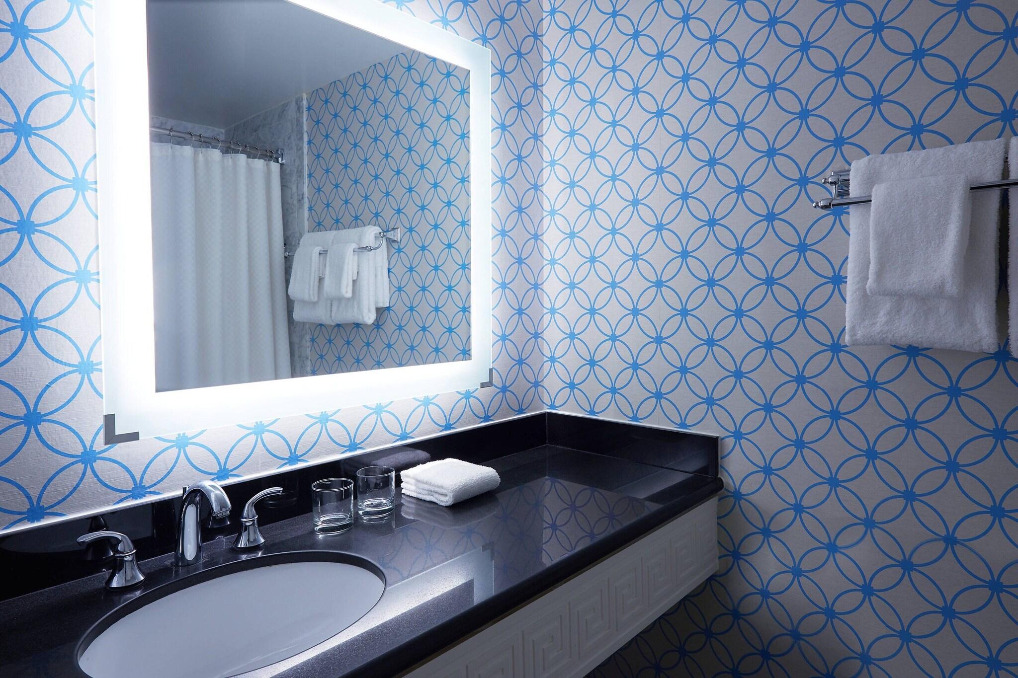 Quadruple Classic Two Queen Beds