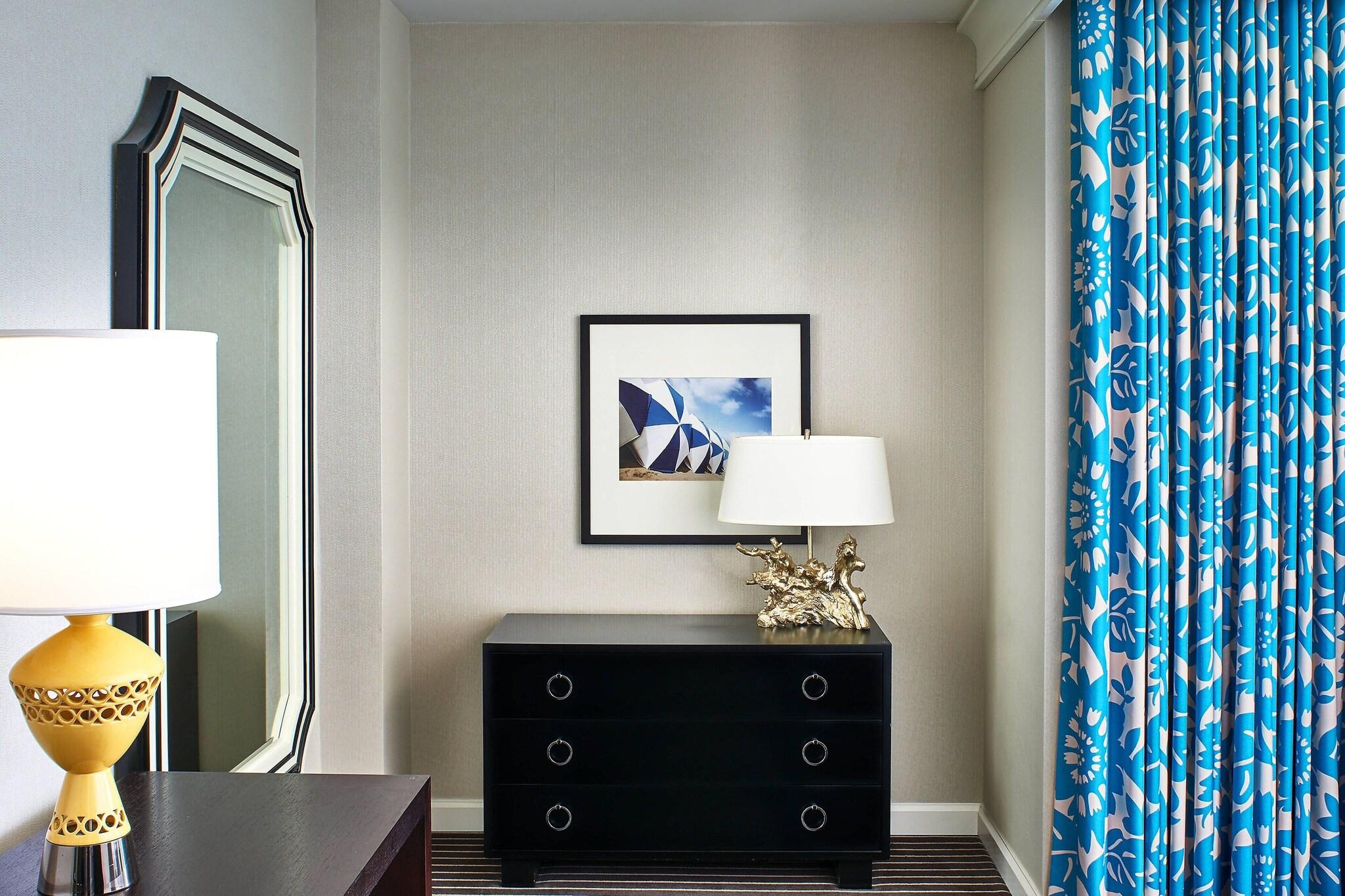 Quadruple Classic Two Queen Beds