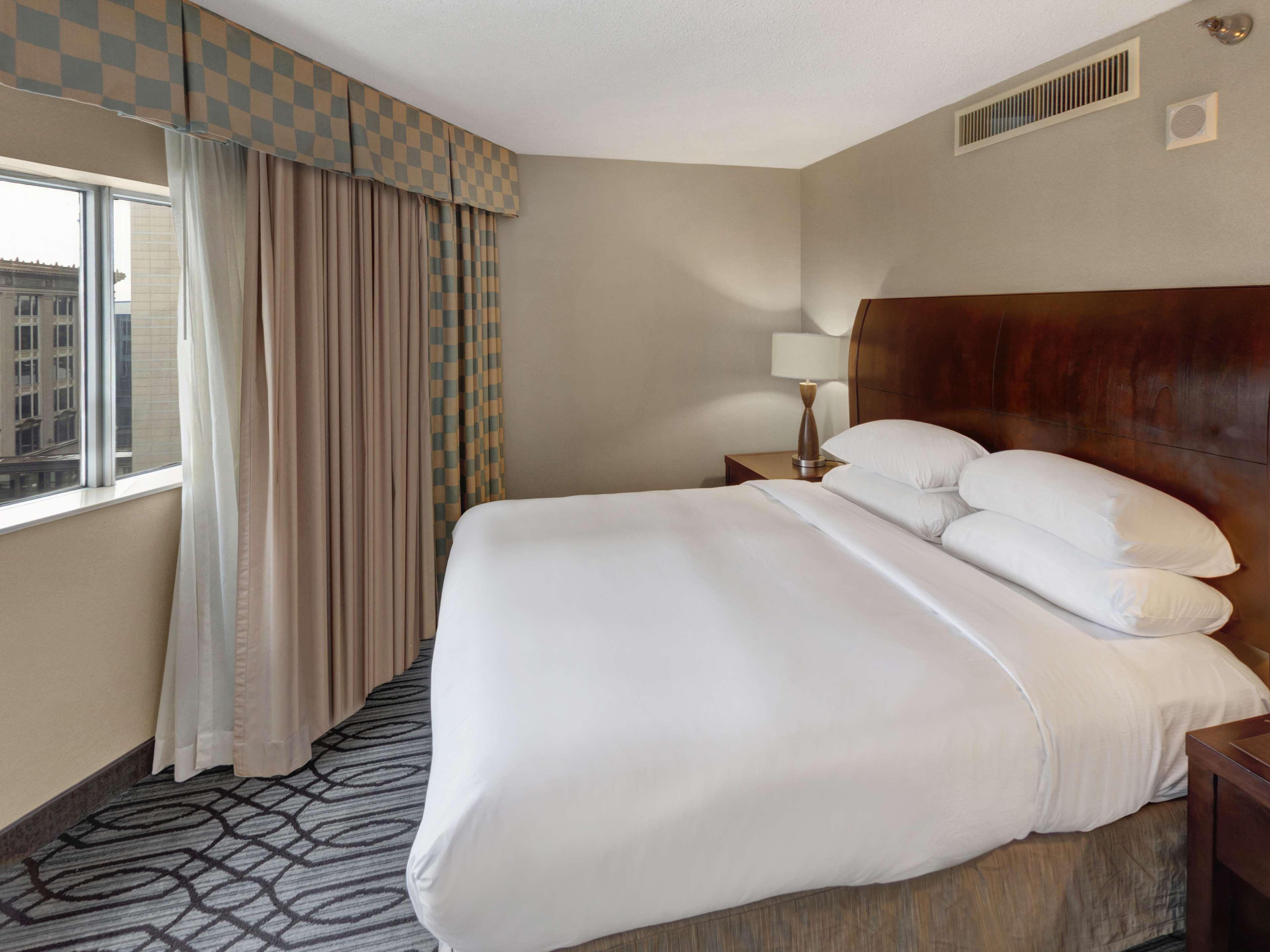 Room Deluxe King Bed