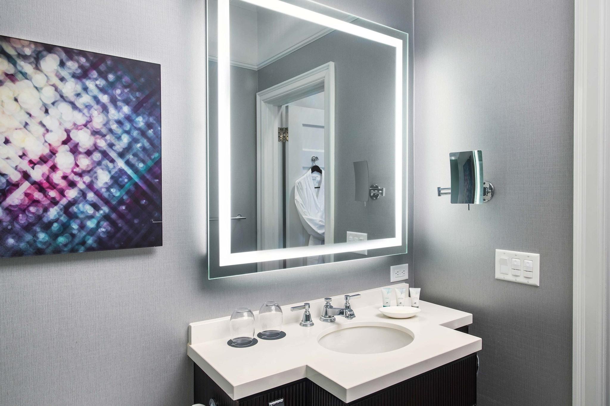 Suite Accessible Executive Room