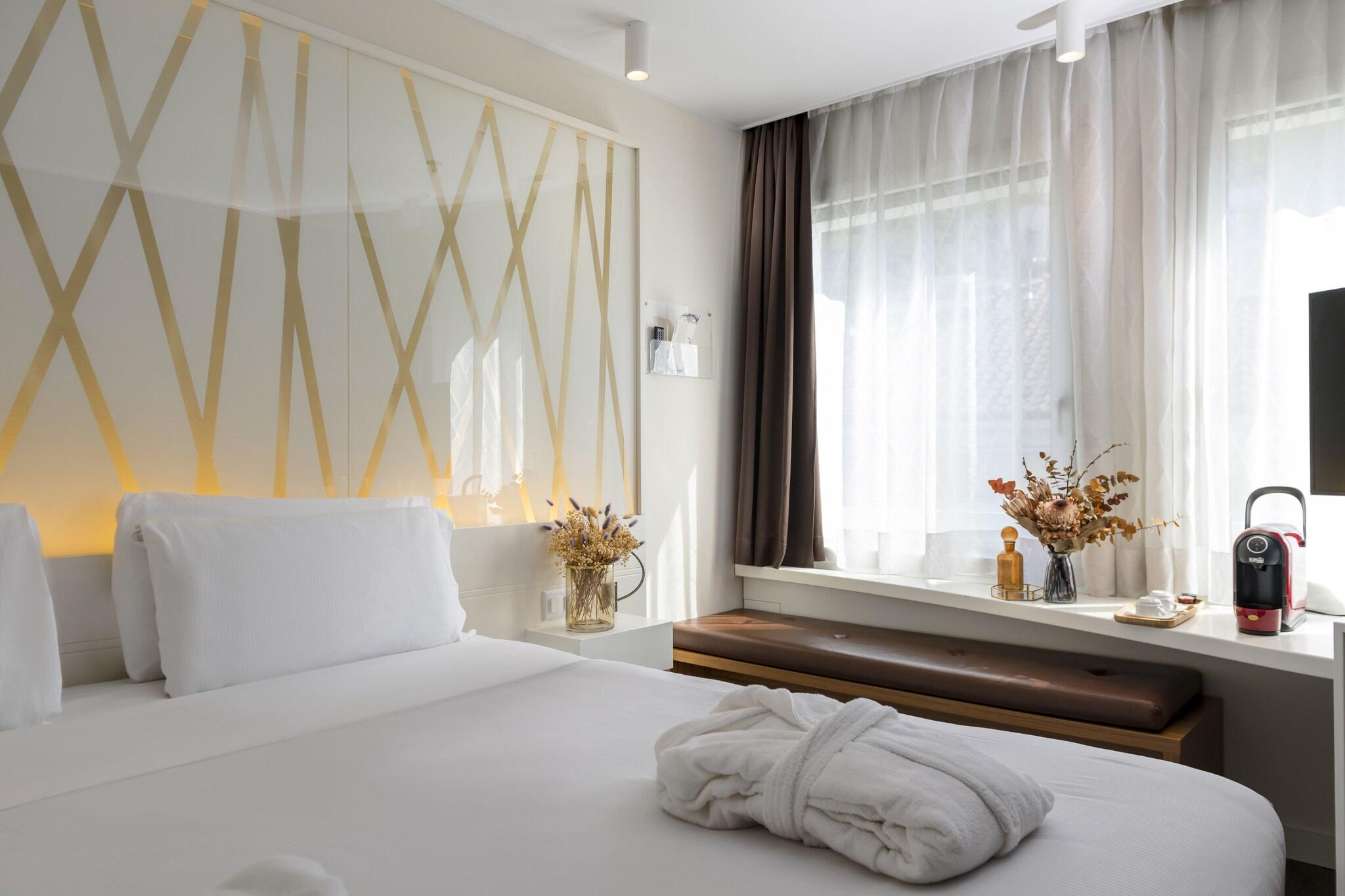 Family Room Connecting Room