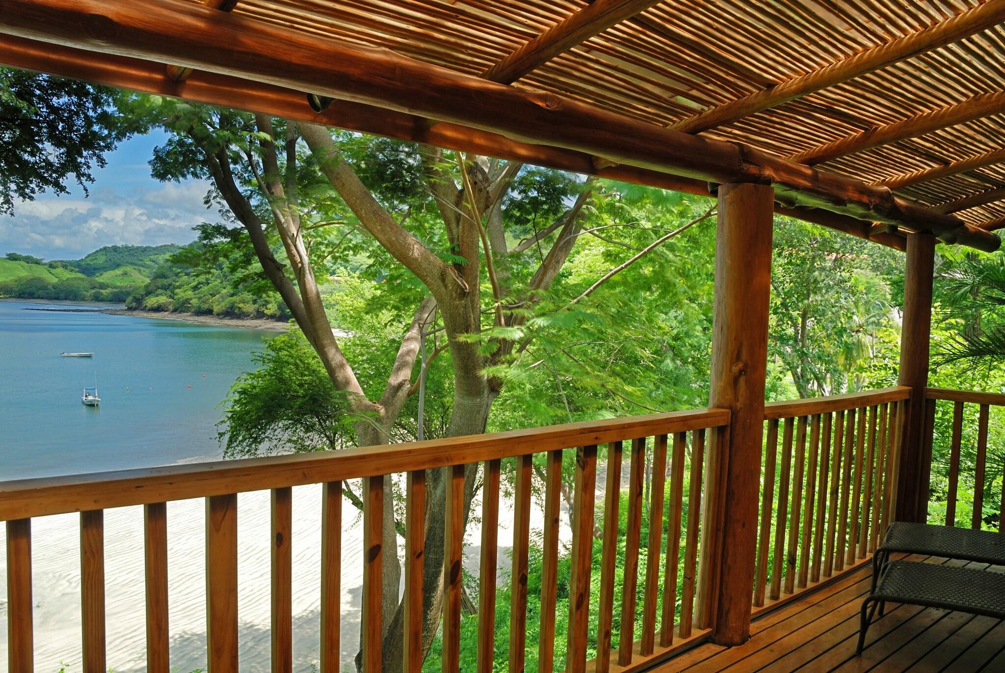 Junior Suite Club King Bed