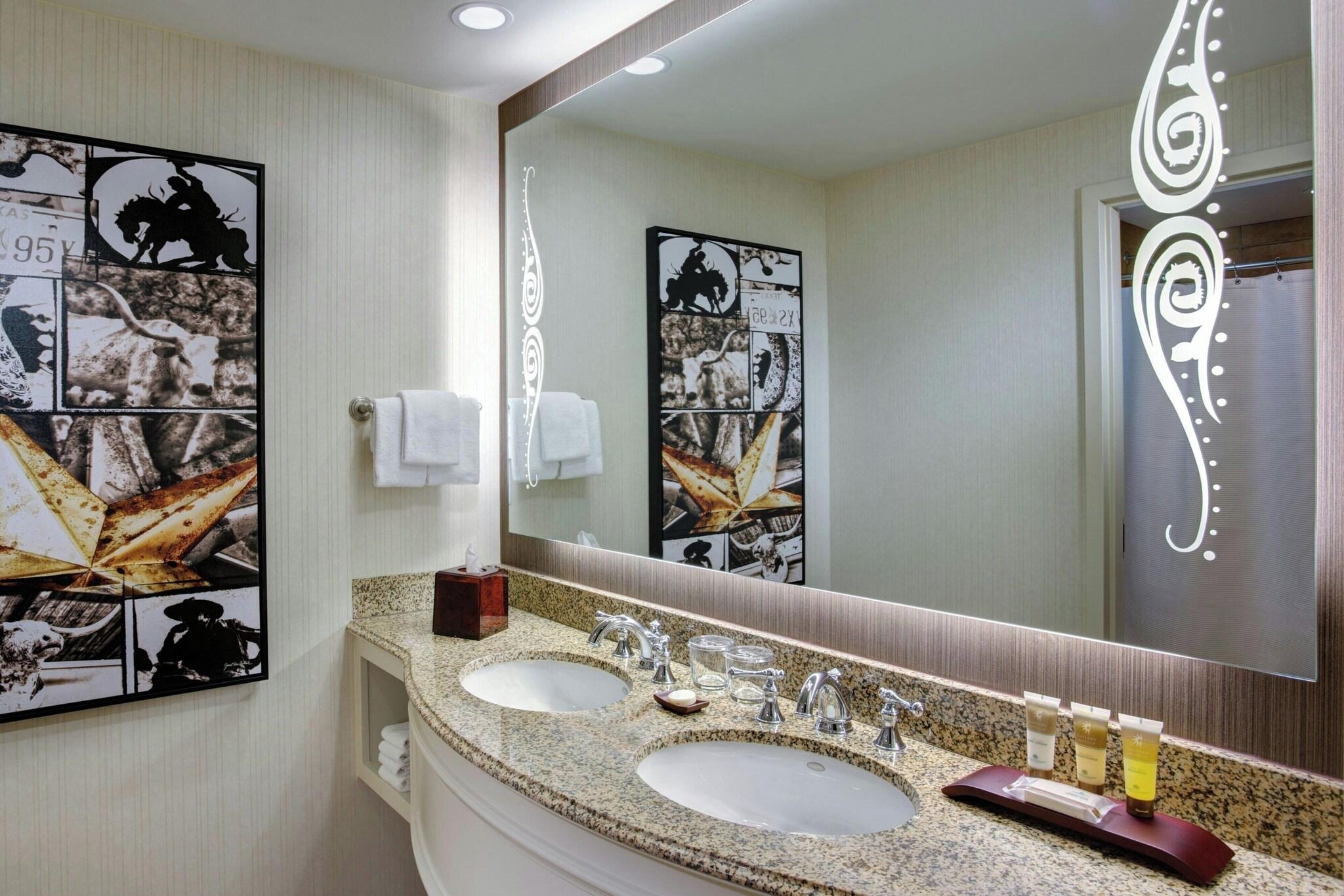 Quadruple Accessible-two Queen Beds