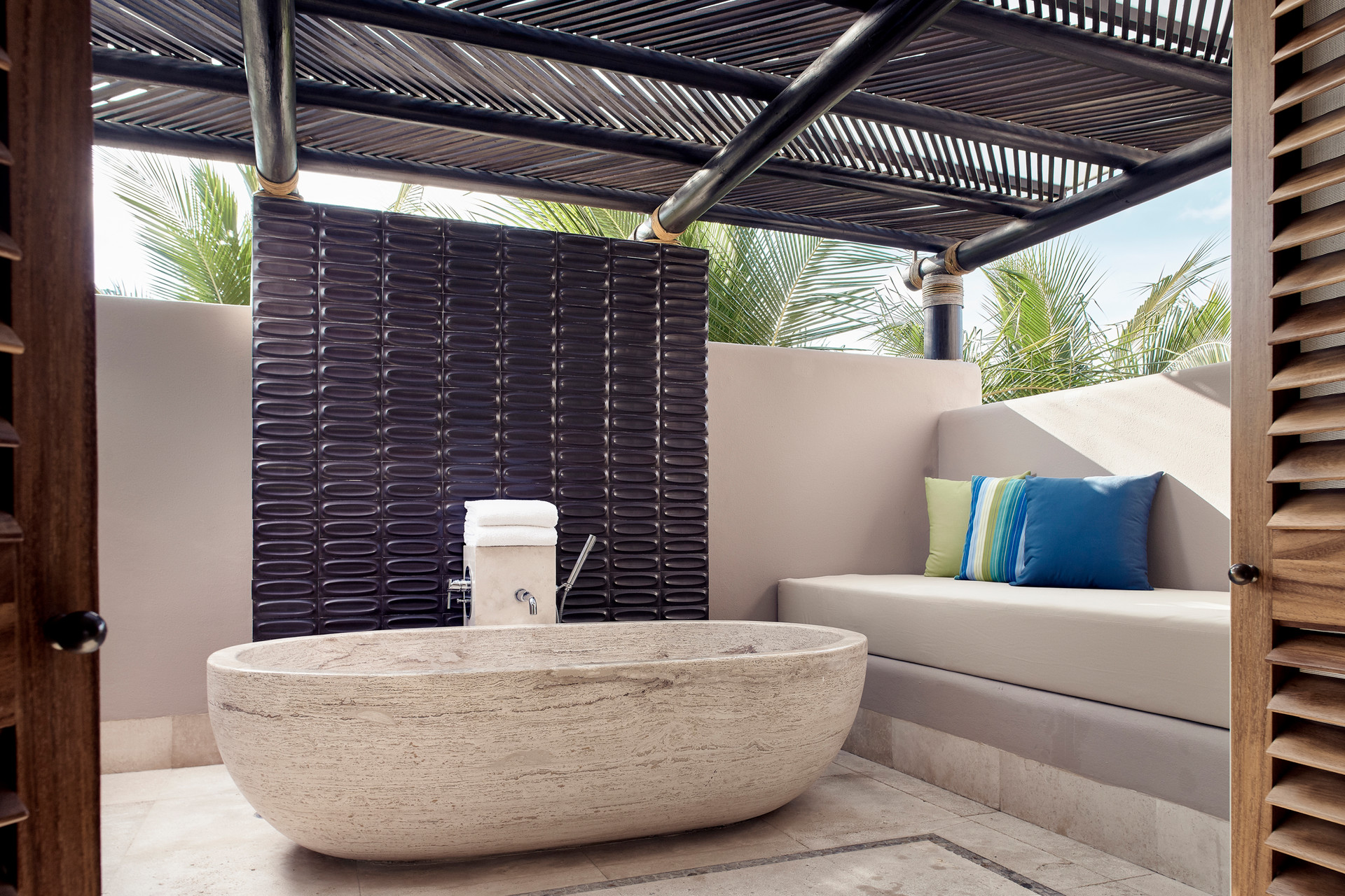 Apartment Four Bedrooms with Views