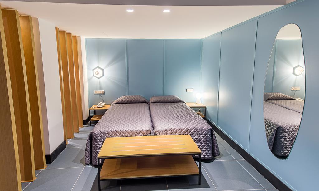 Studio Superior Land View