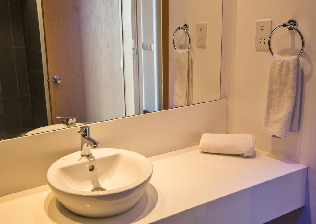 Studio Superior Land View