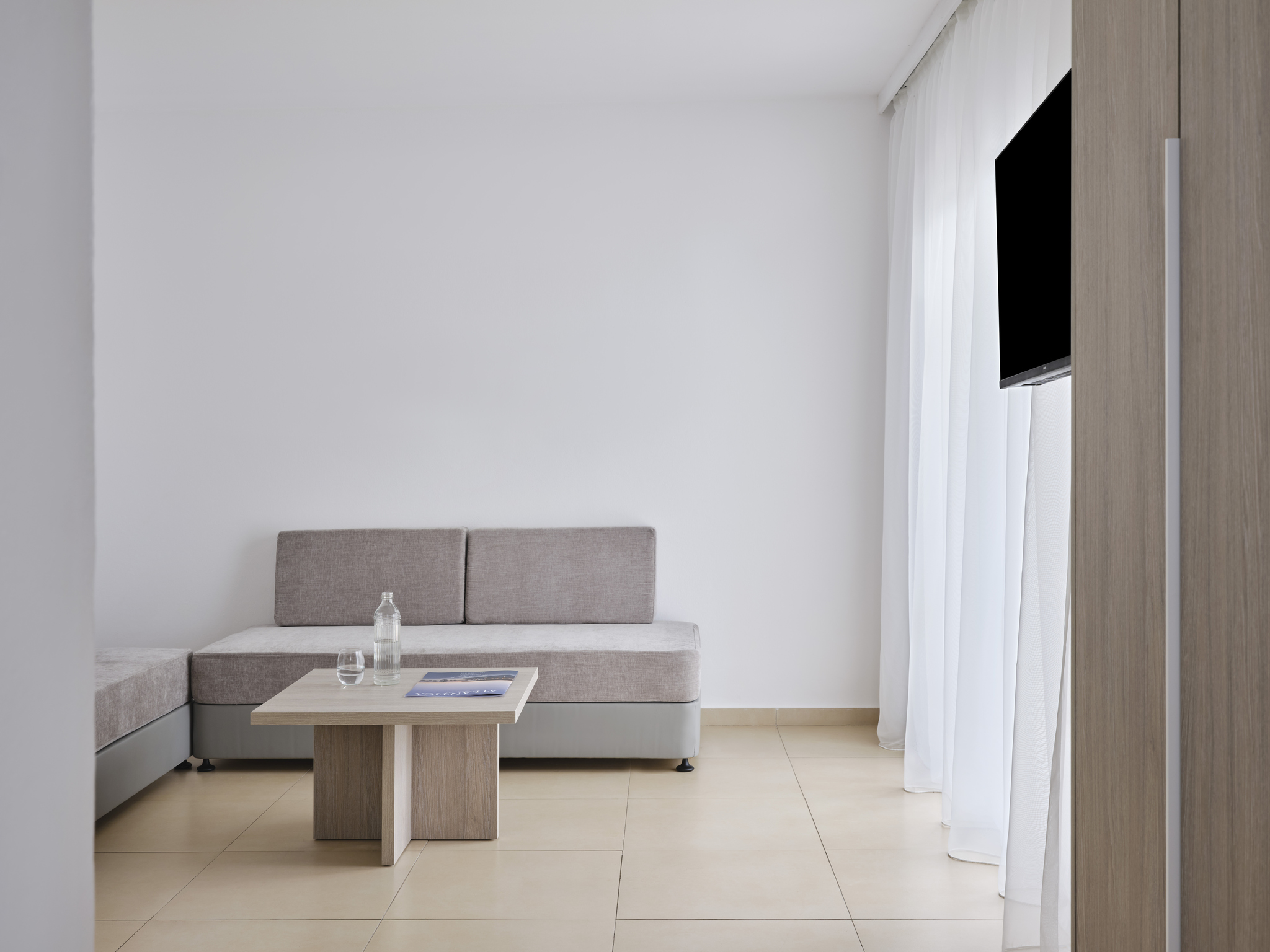 Apartment Pool View One Bedroom