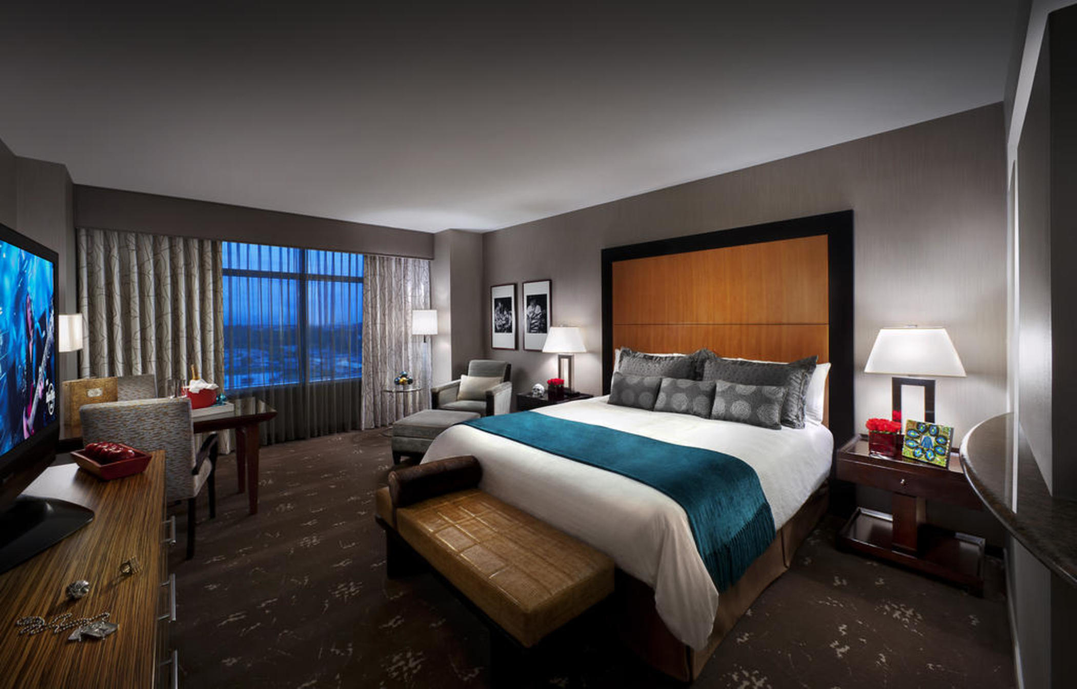 Room Deluxe King Bed