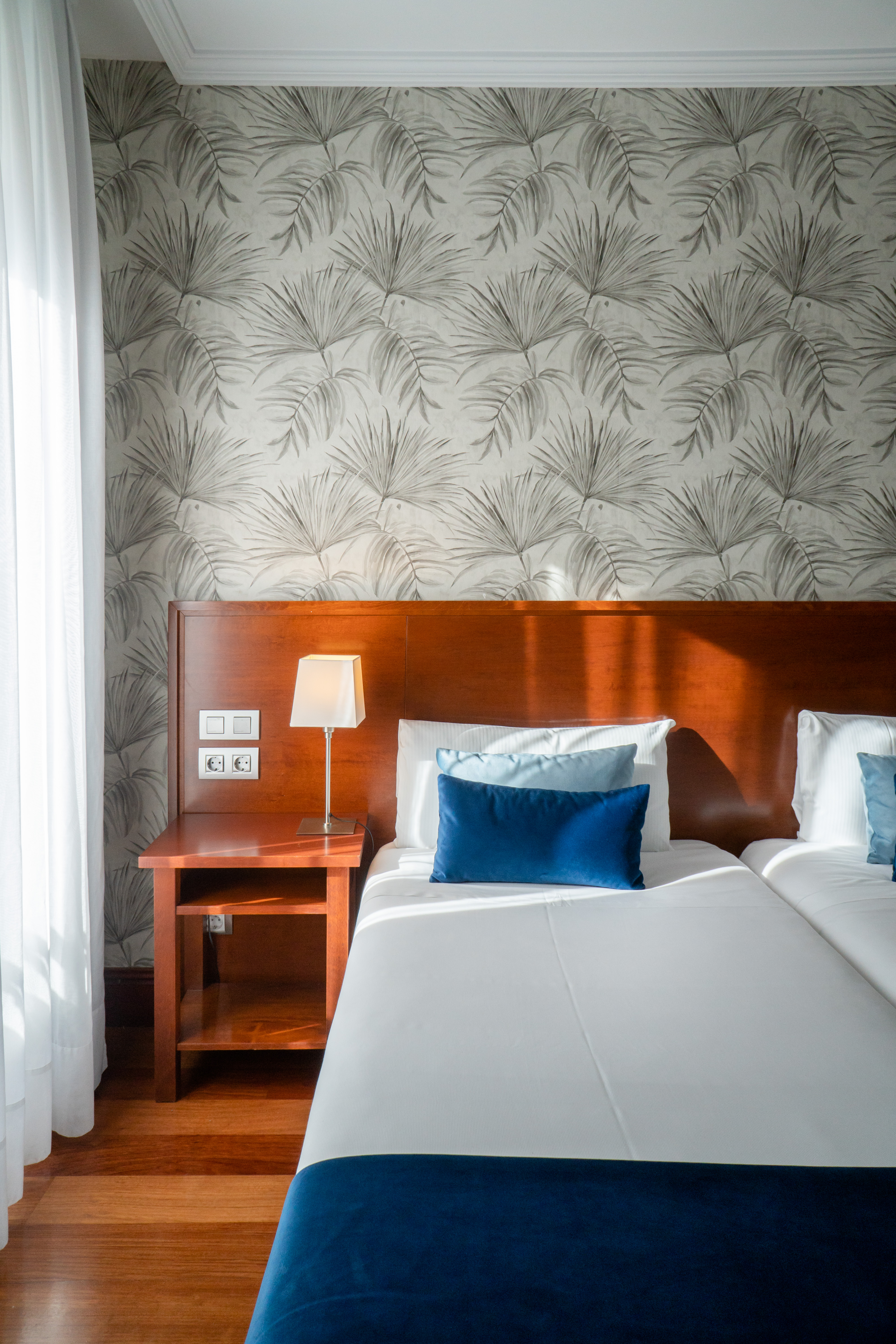 Double or Twin Standard