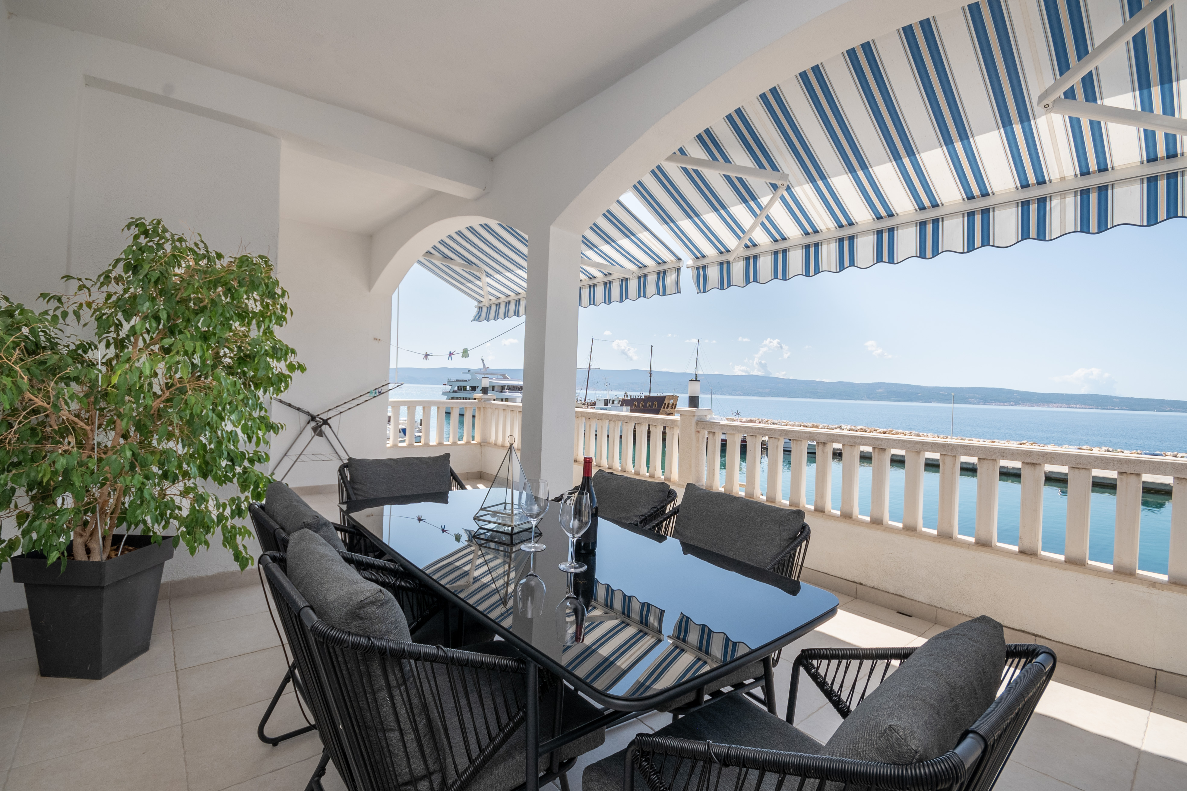 Apartment Sea View with Terrace