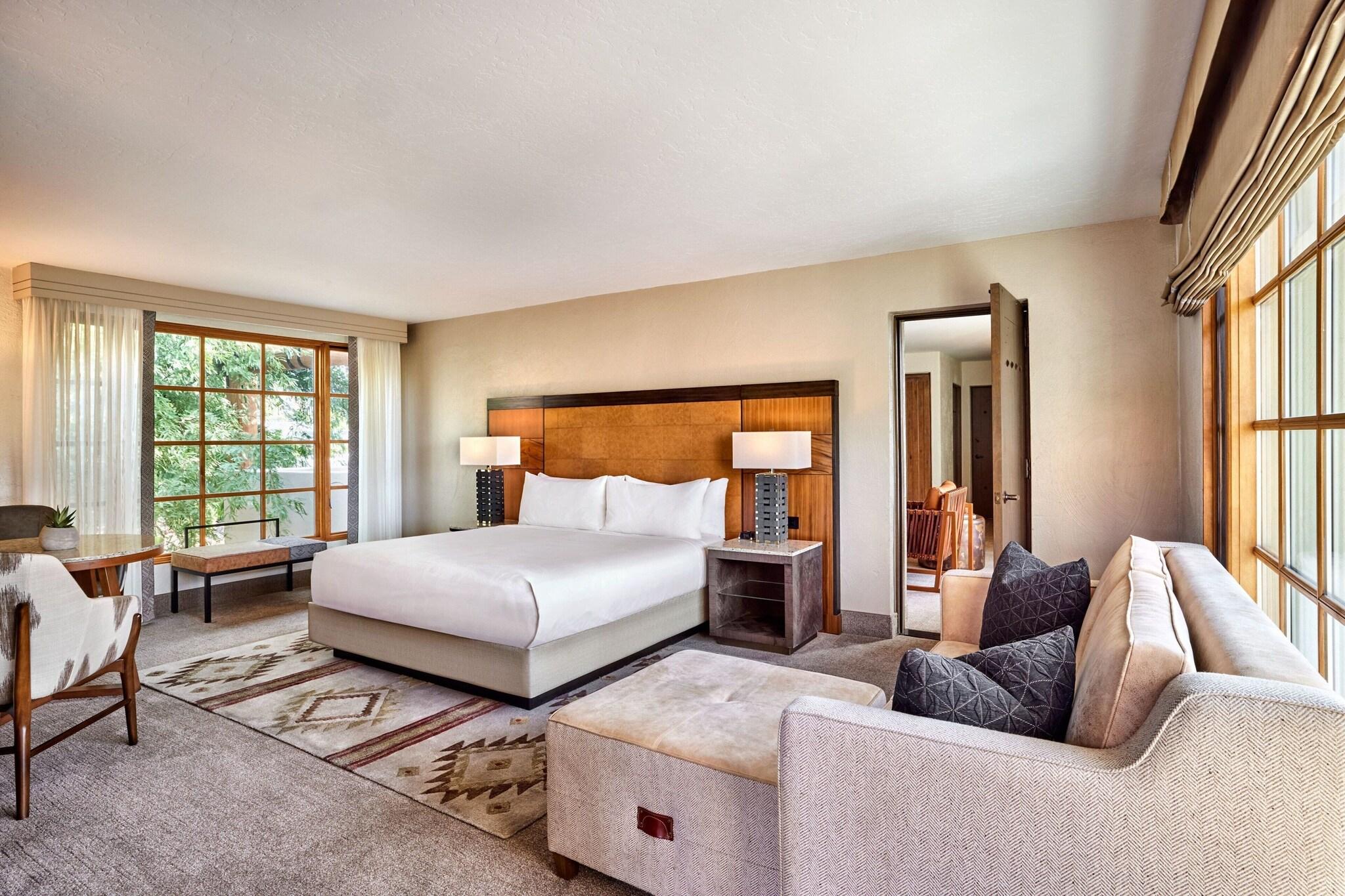 Suite King Size Bed