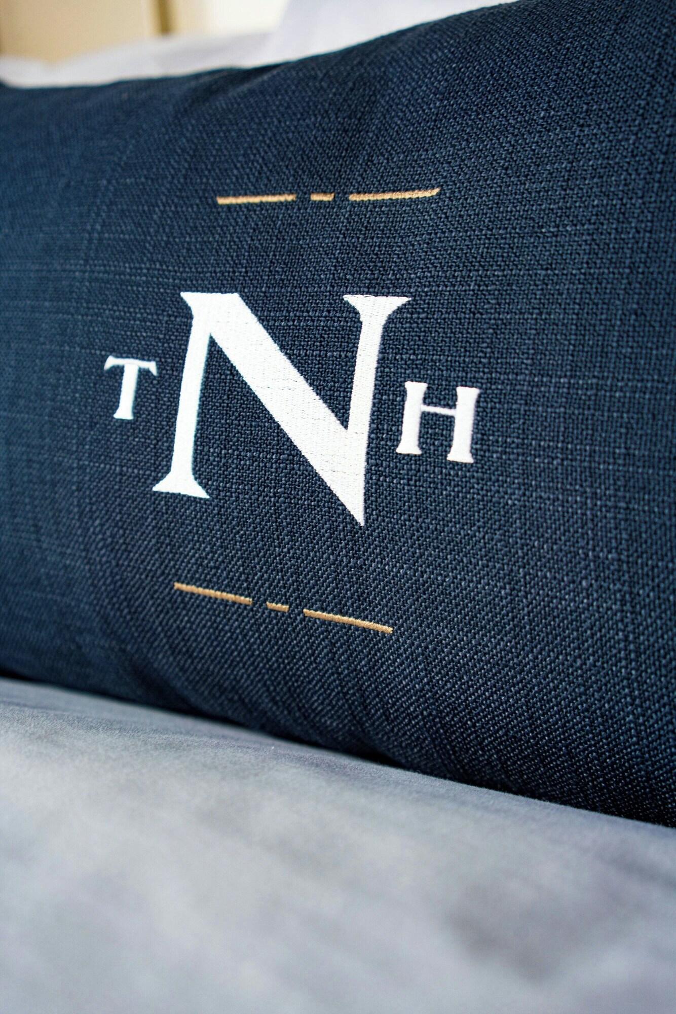 Studio King Size Bed