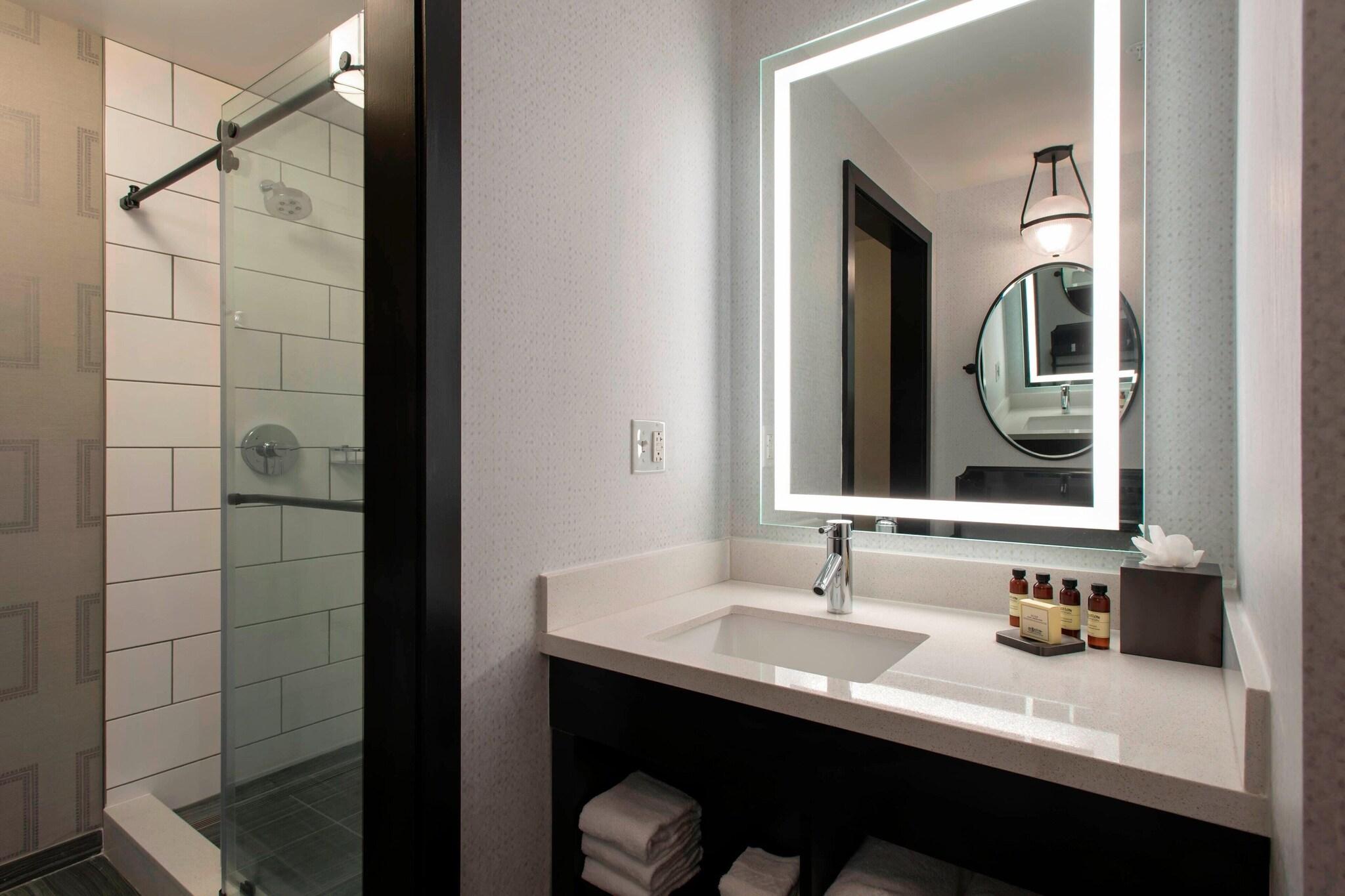 Suite Executive King Bed