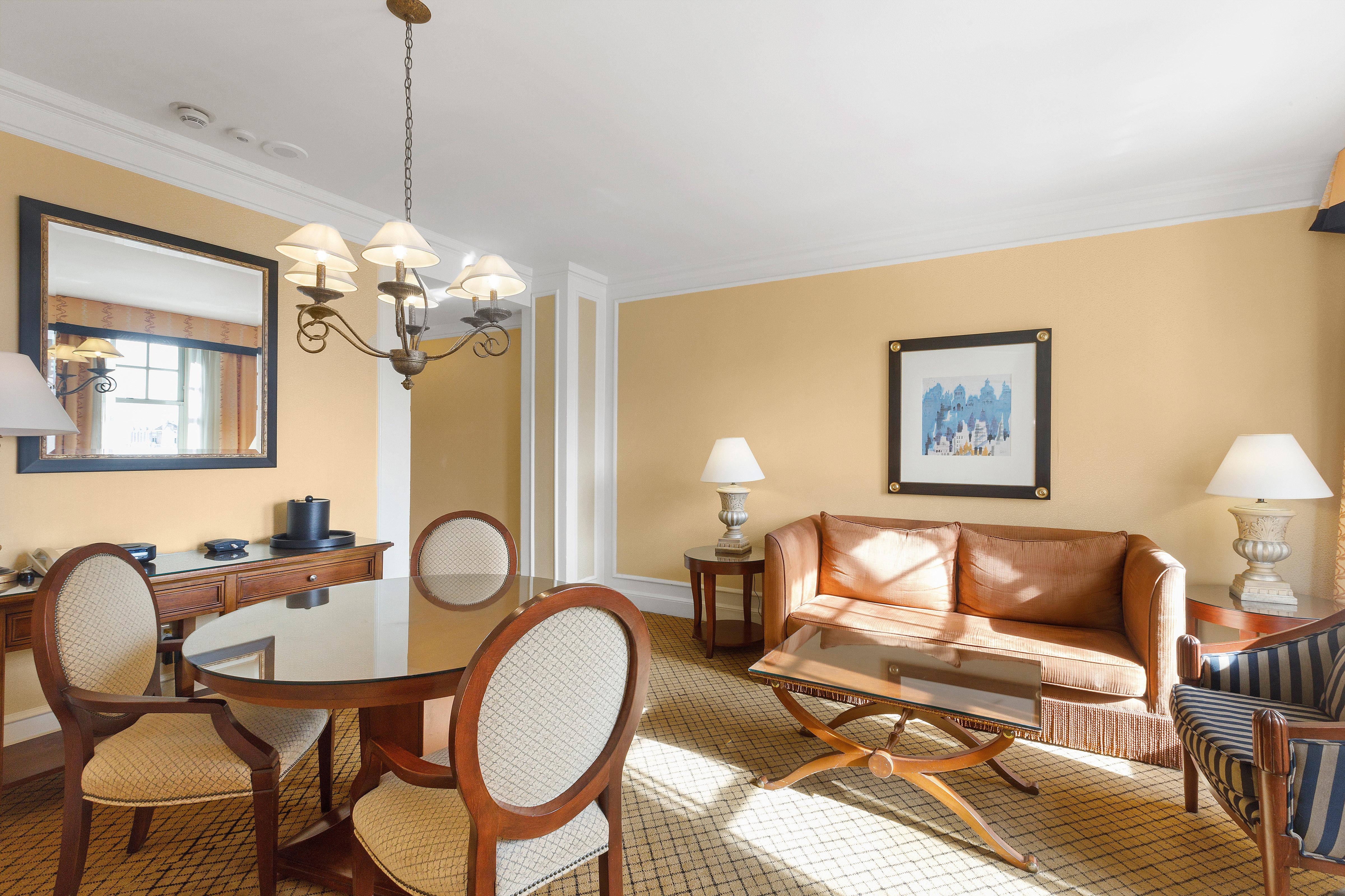 Junior Suite King Size Bed