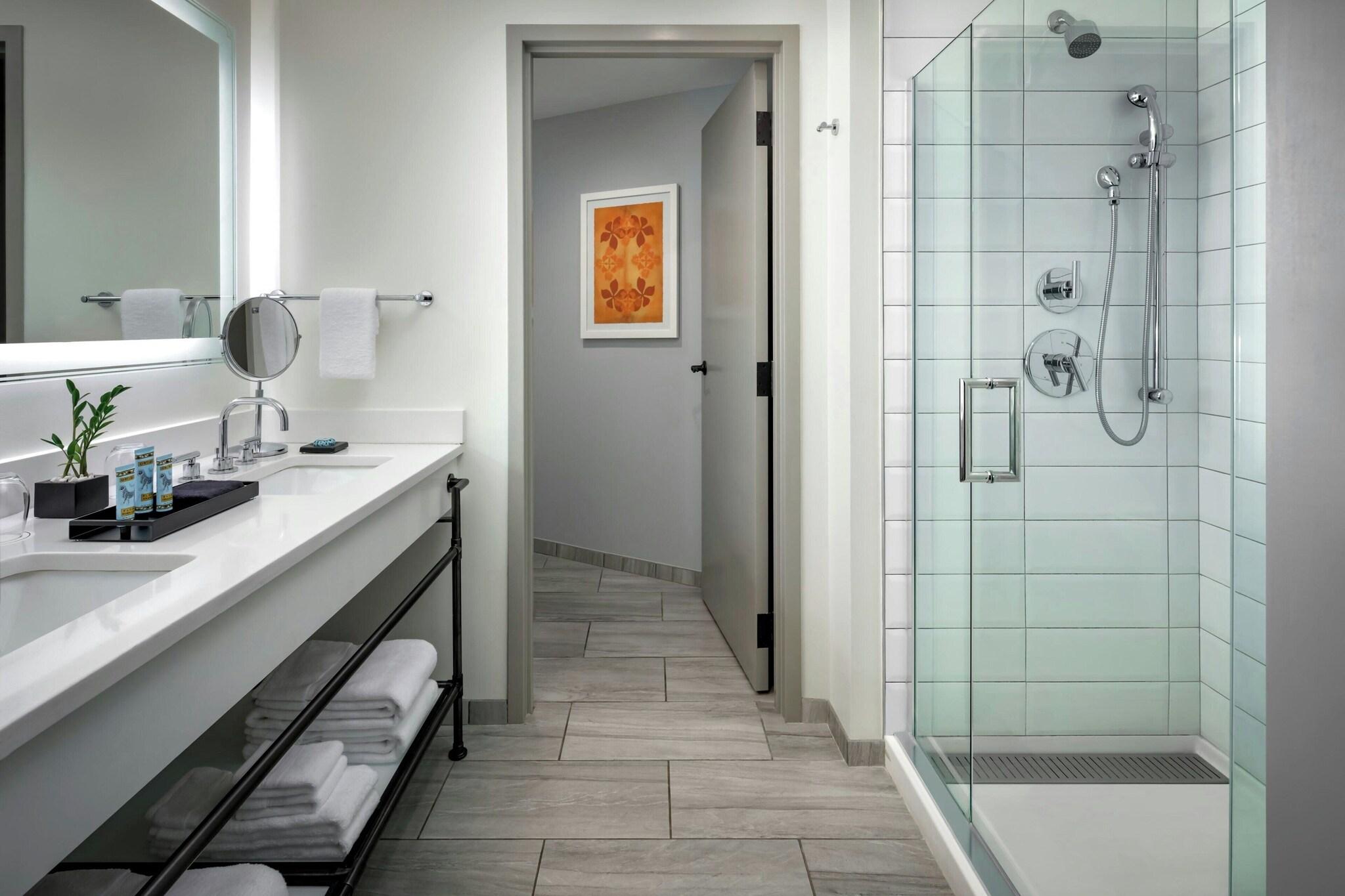 Double Premium with Views