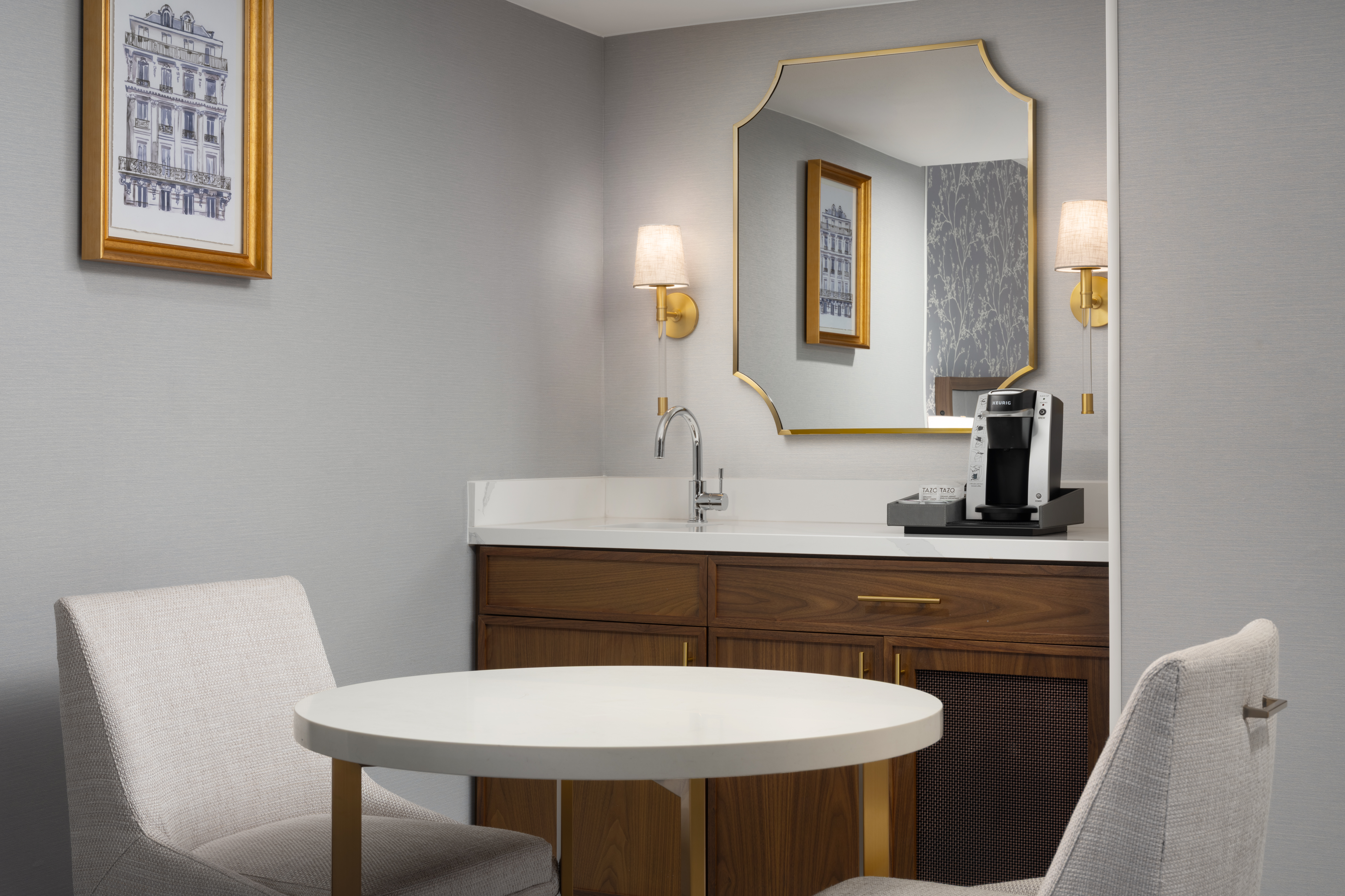 Junior Suite Premium King Bed