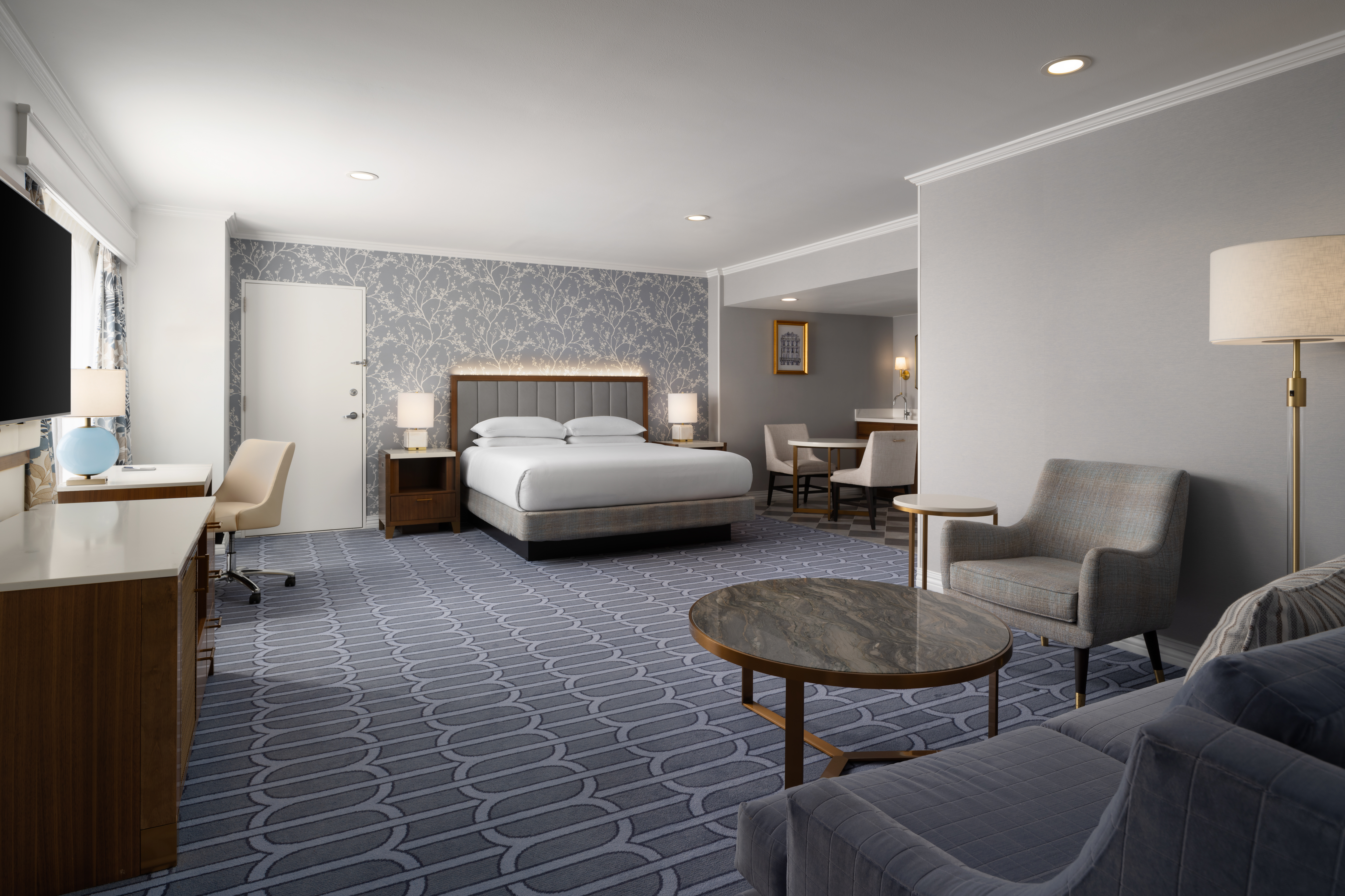 Junior Suite Premium King Bed