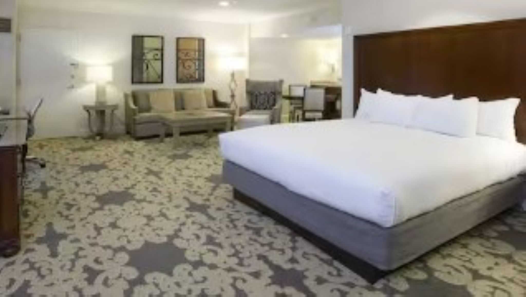 Double Accessible King Size Bed