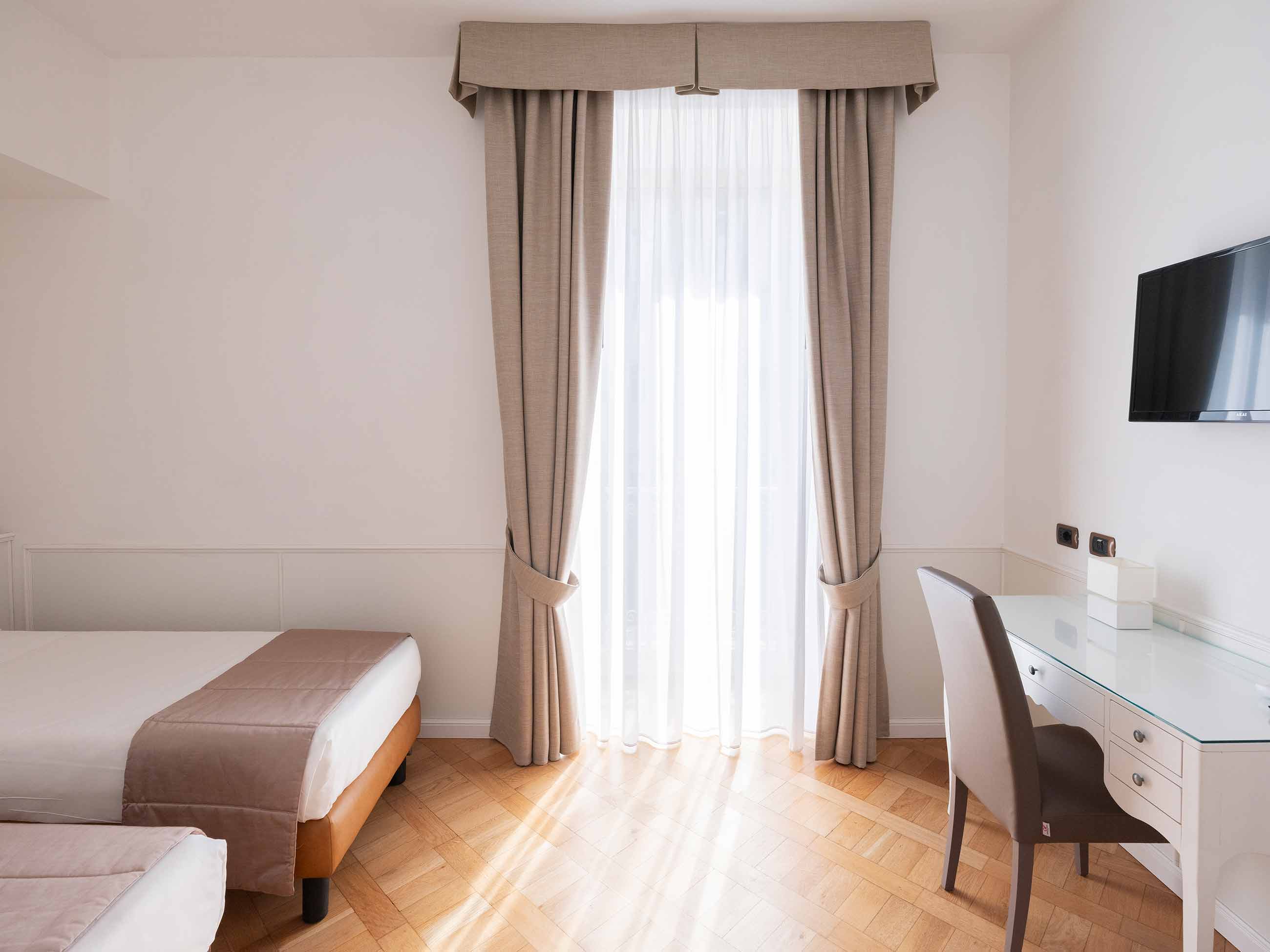 Double or Twin Standard