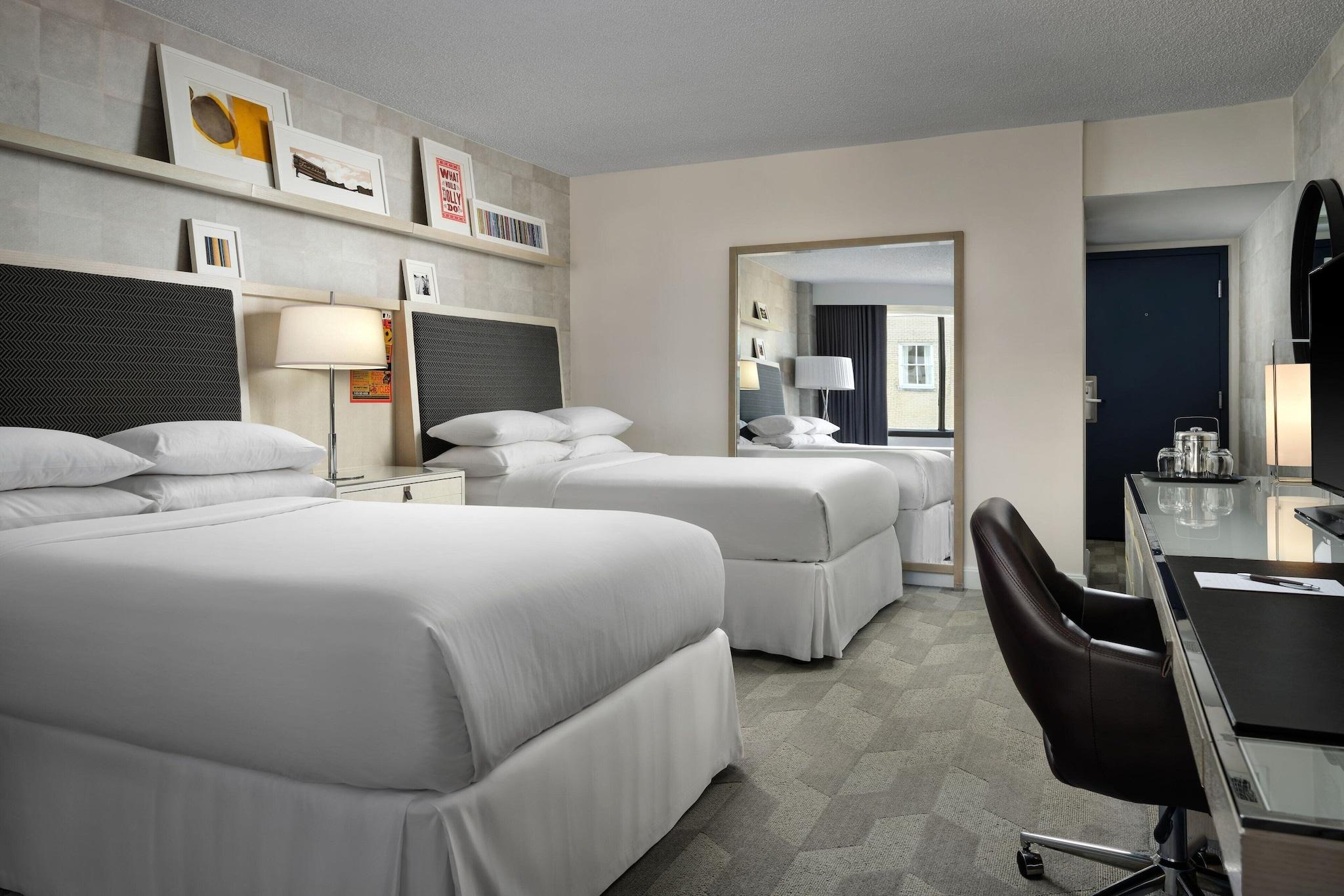 Suite Club City View