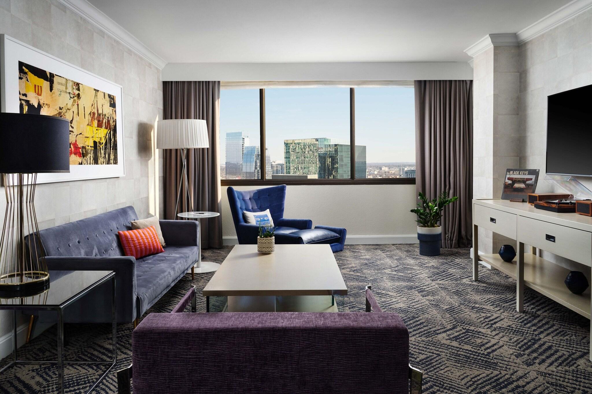 Suite City View King Bed