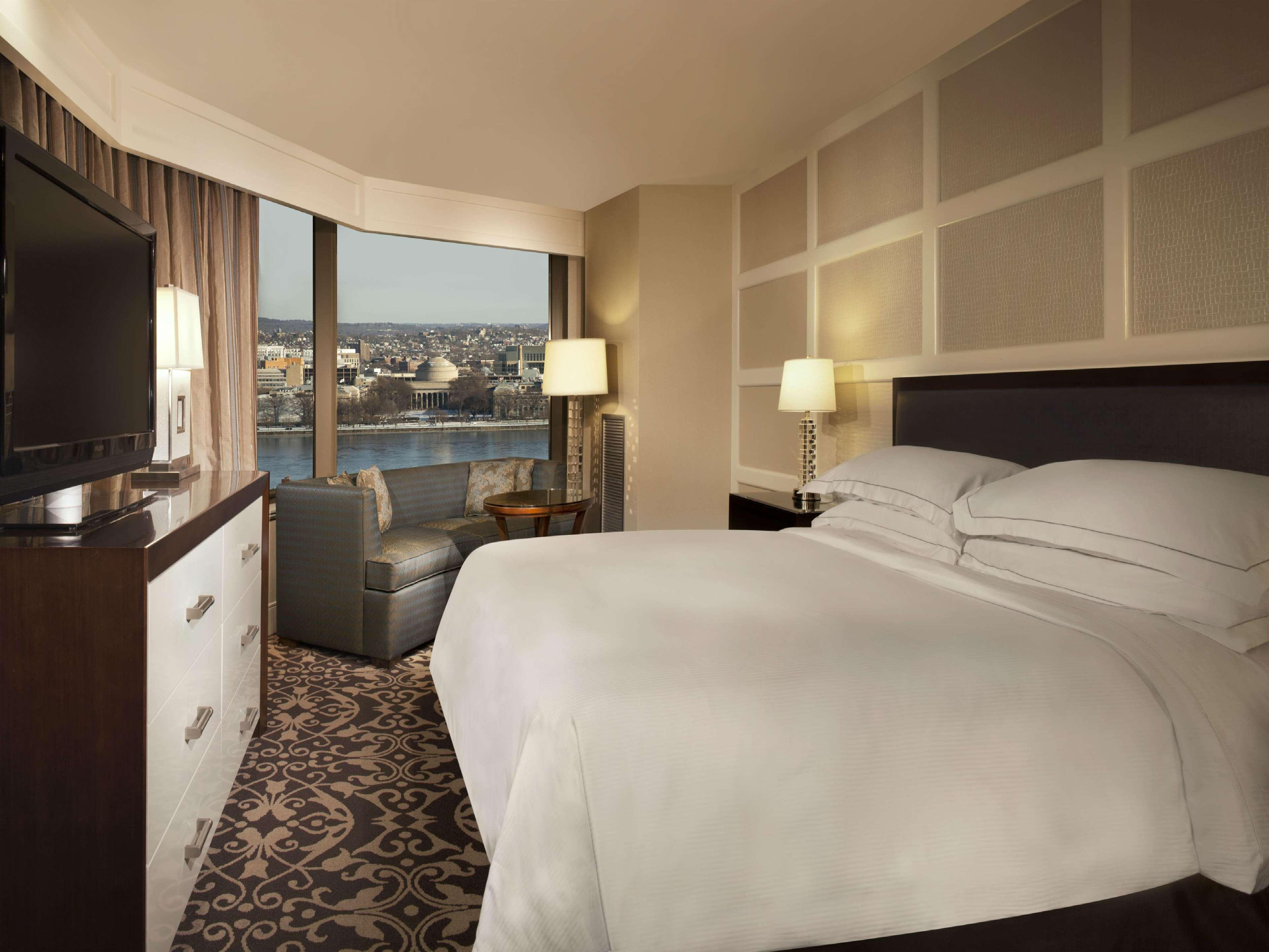 Double Superior King Bed