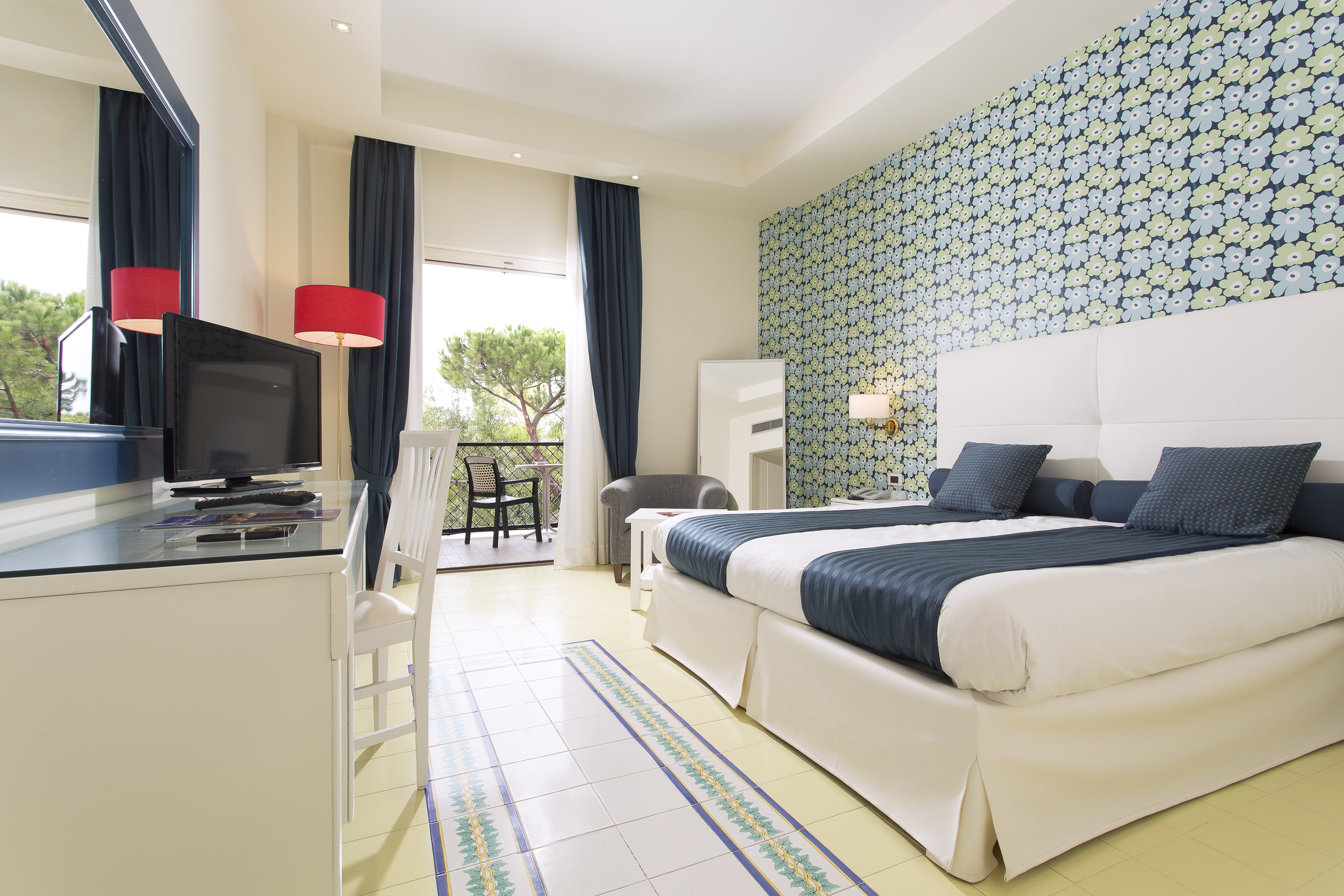 Double or Twin Standard